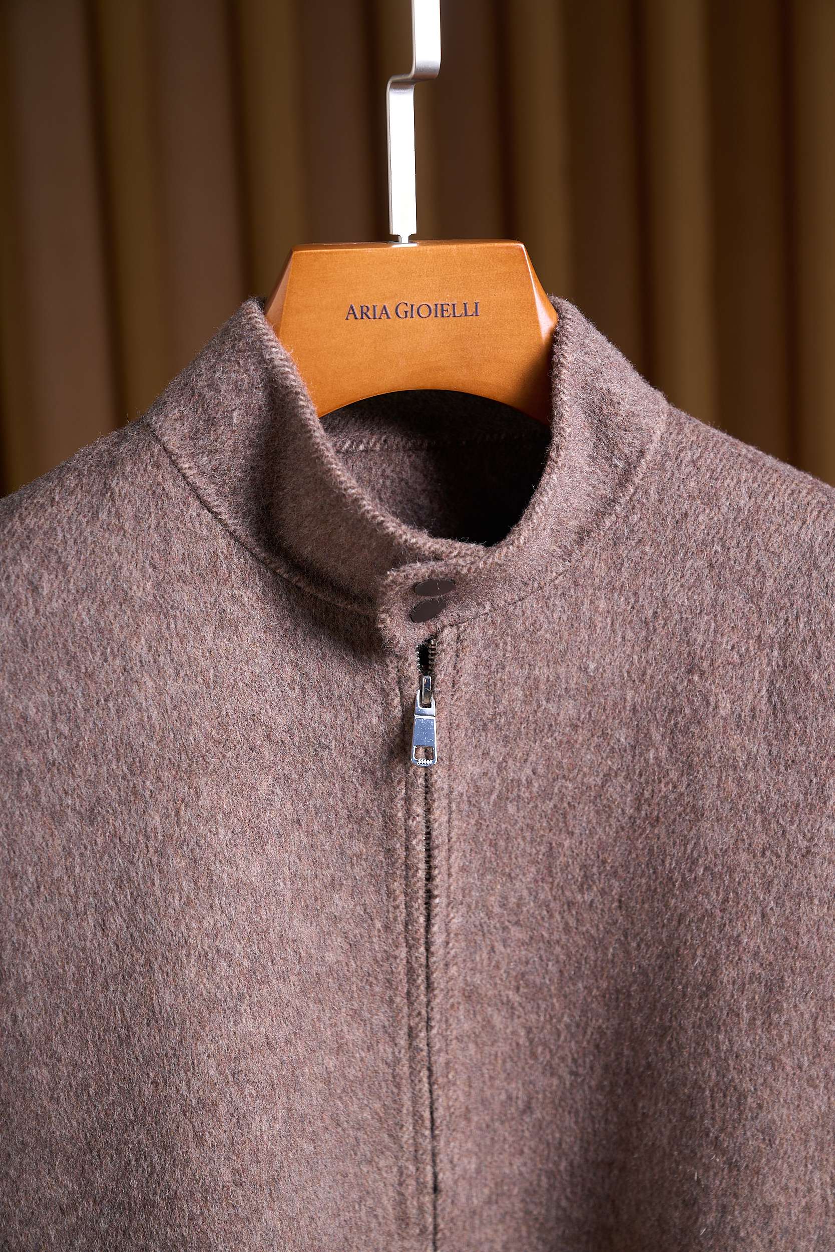 【微阔时尚立领花纱羊毛羊绒混纺双面尼双拉链设计夹克毛呢外套】男士微阔立领花纱毛呢夹克：双拉链设计，解锁高