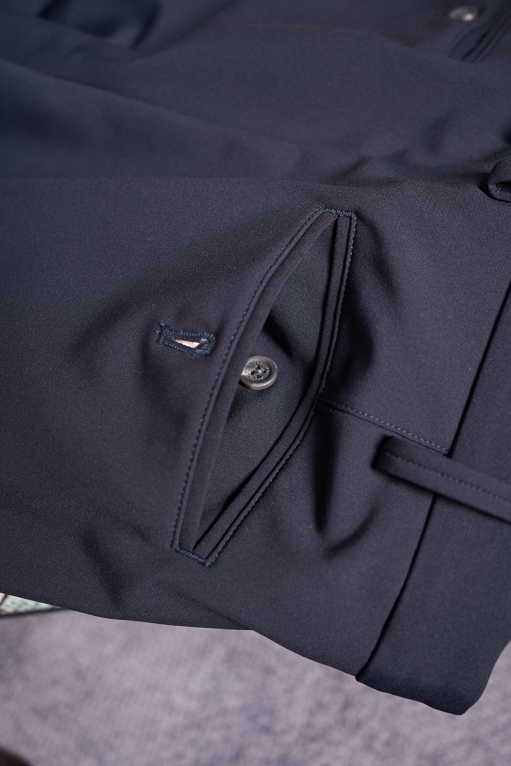 男士必备！高端休闲西裤：多元搭配，一键解锁多场景魅力纯棉面料红线腰头设计休闲长裤西裤双色休闲西裤｜纯棉肌