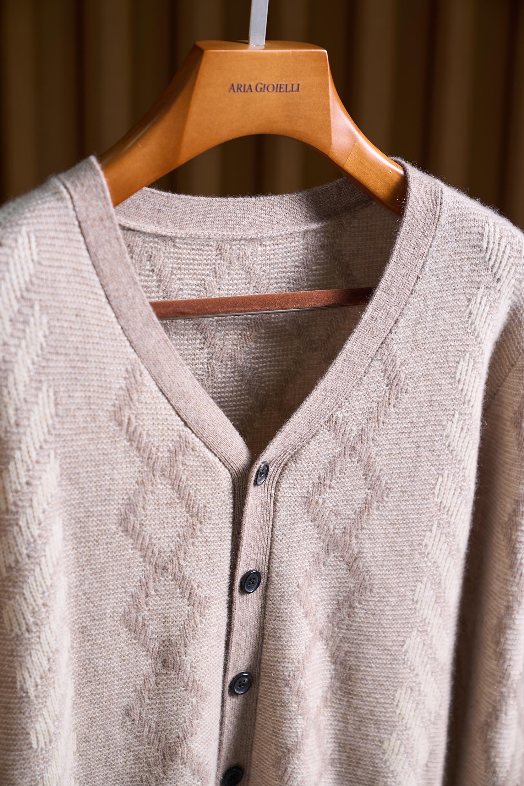 lP🆕家特织35%羊绒65%羊毛精纺纱线提花色织纽扣款羊绒开衫 lP🆕家奢级开衫现货速发！35%羊绒+6