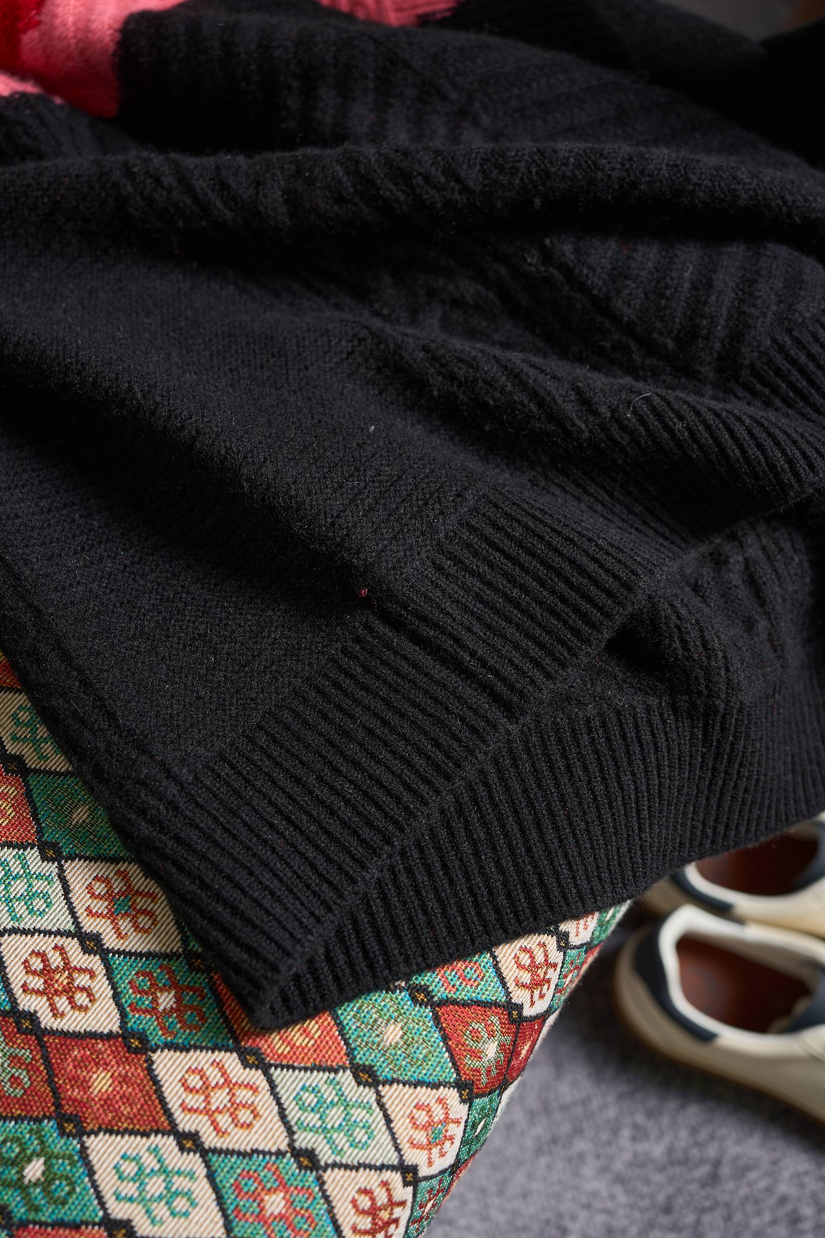 奢品缔造时尚新配色！渐变色织工艺提花麦穗“8”字扭花纹理羊毛羊绒混纺针织圆领羊绒衫奢雅新境 织就高阶质感