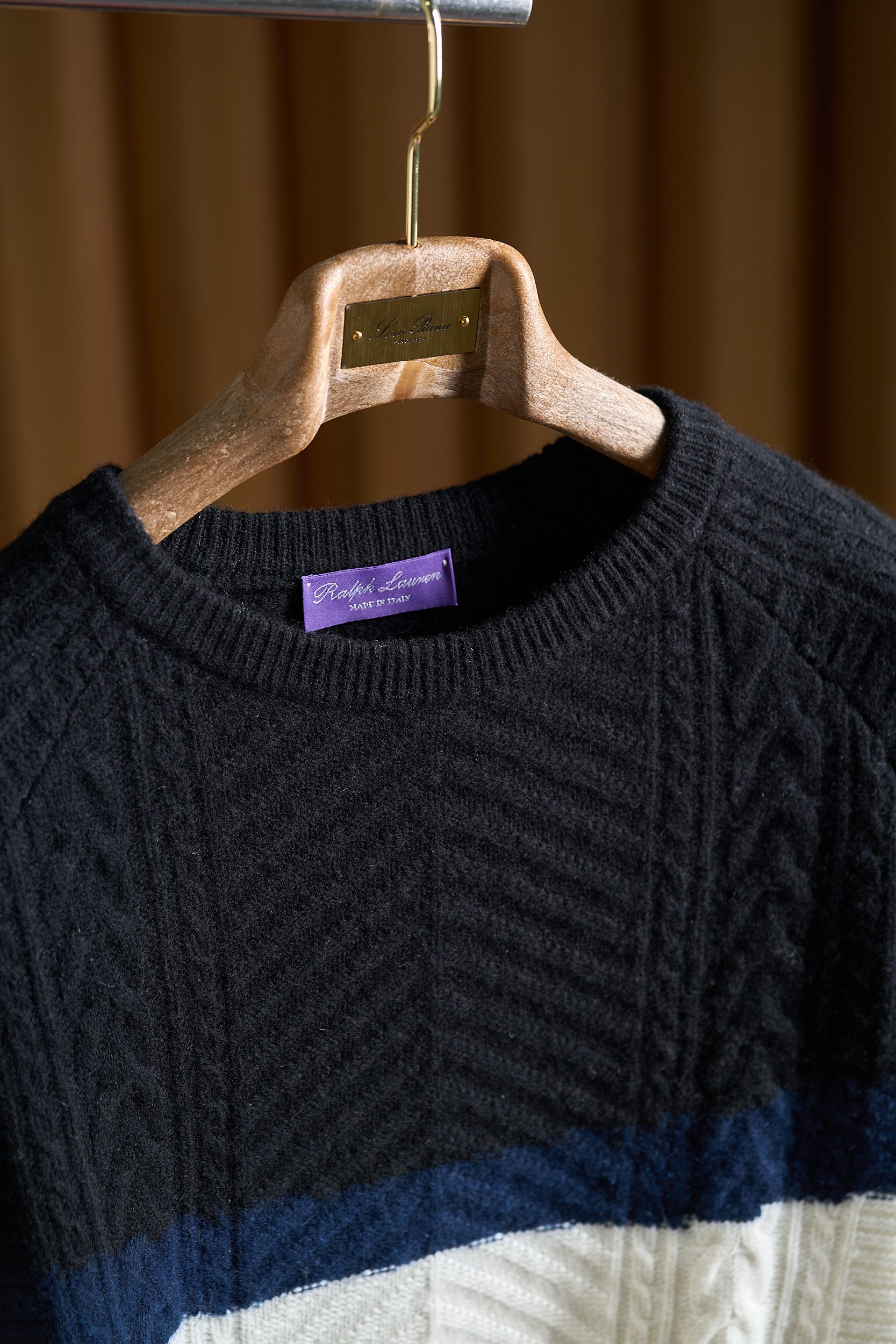 奢品缔造时尚新配色！渐变色织工艺提花麦穗“8”字扭花纹理羊毛羊绒混纺针织圆领羊绒衫奢雅新境 织就高阶质感