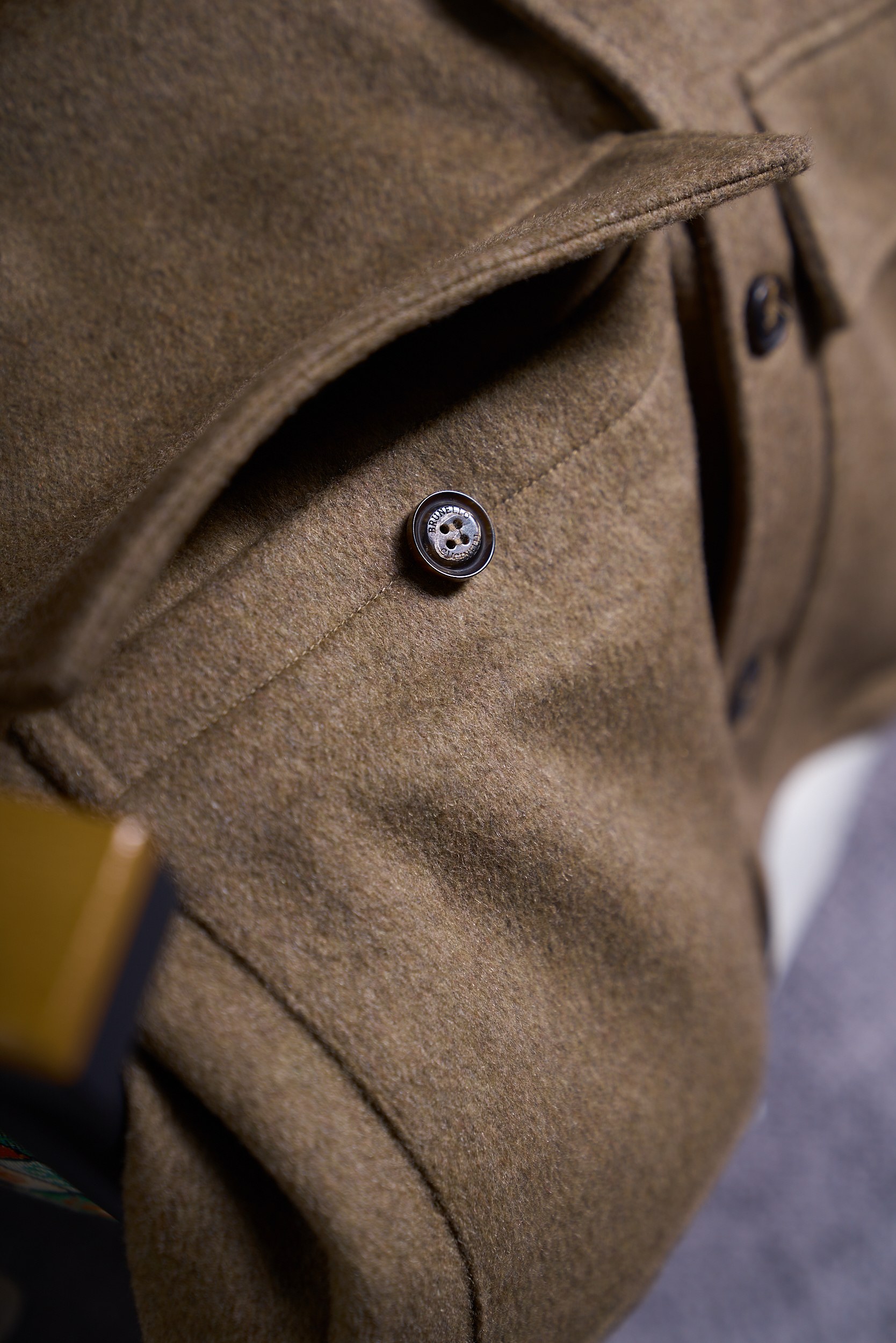 【贴袋羊毛飞行员夹克外套，温暖与品质的双重保障】复古灵感与多元穿搭风格交融，成就出这款羊毛飞行员夹克的独