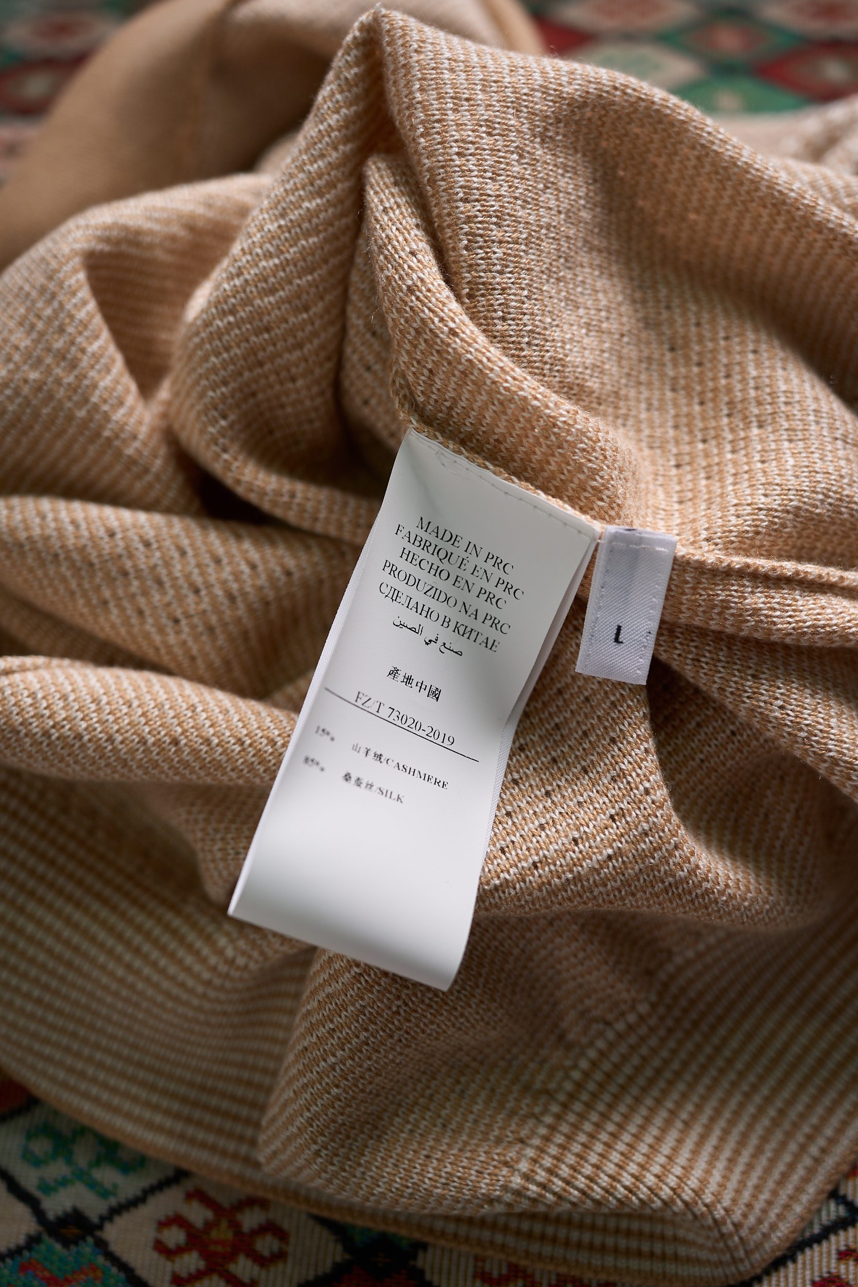 【奢品缔造！进口含15%羊绒85%桑蚕丝纱线提花镂空针织花纹经典海鸥领设计翻领针织短袖POLO衫】奢品级