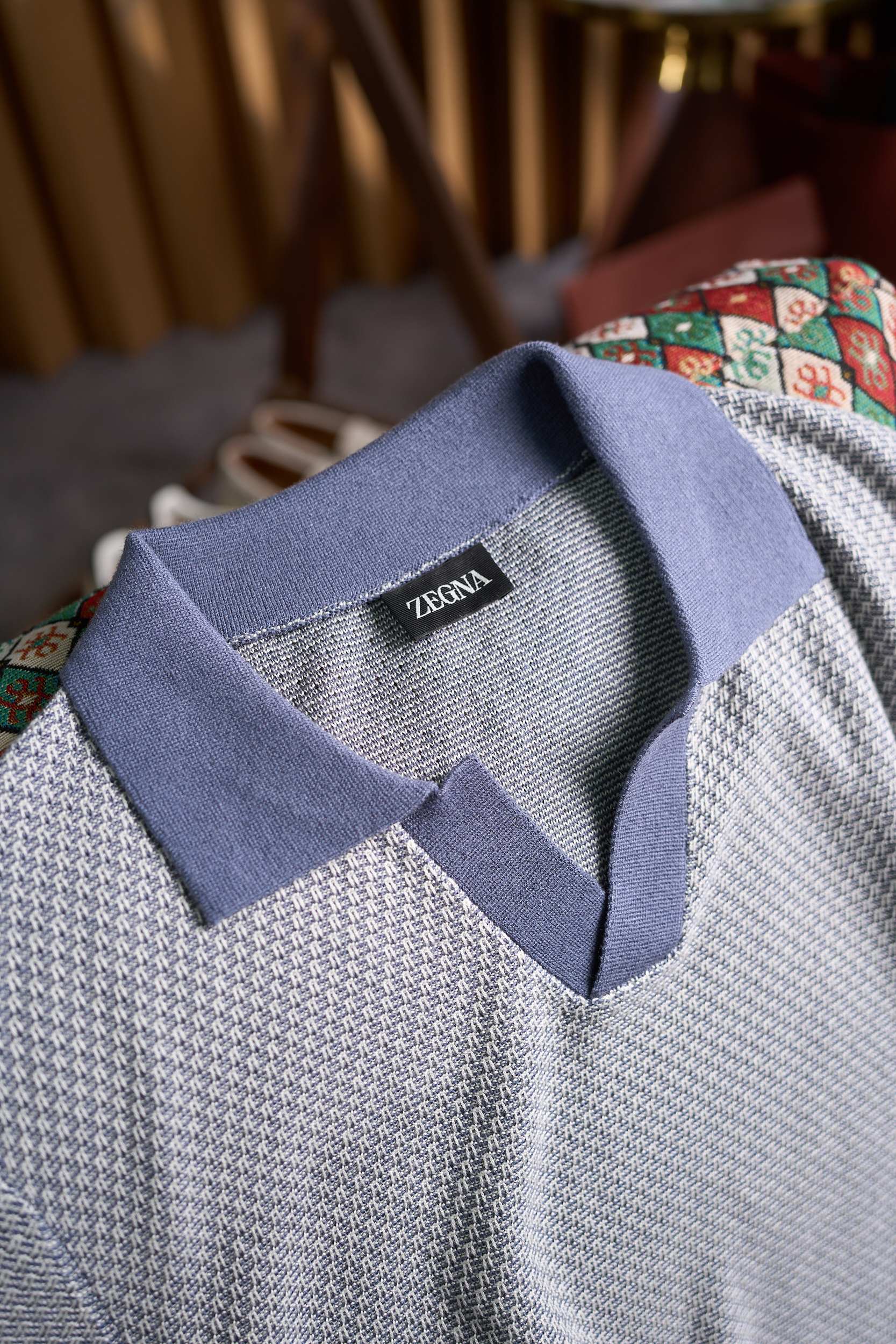 【奢品缔造！进口含15%羊绒85%桑蚕丝纱线提花镂空针织花纹经典海鸥领设计翻领针织短袖POLO衫】奢品级