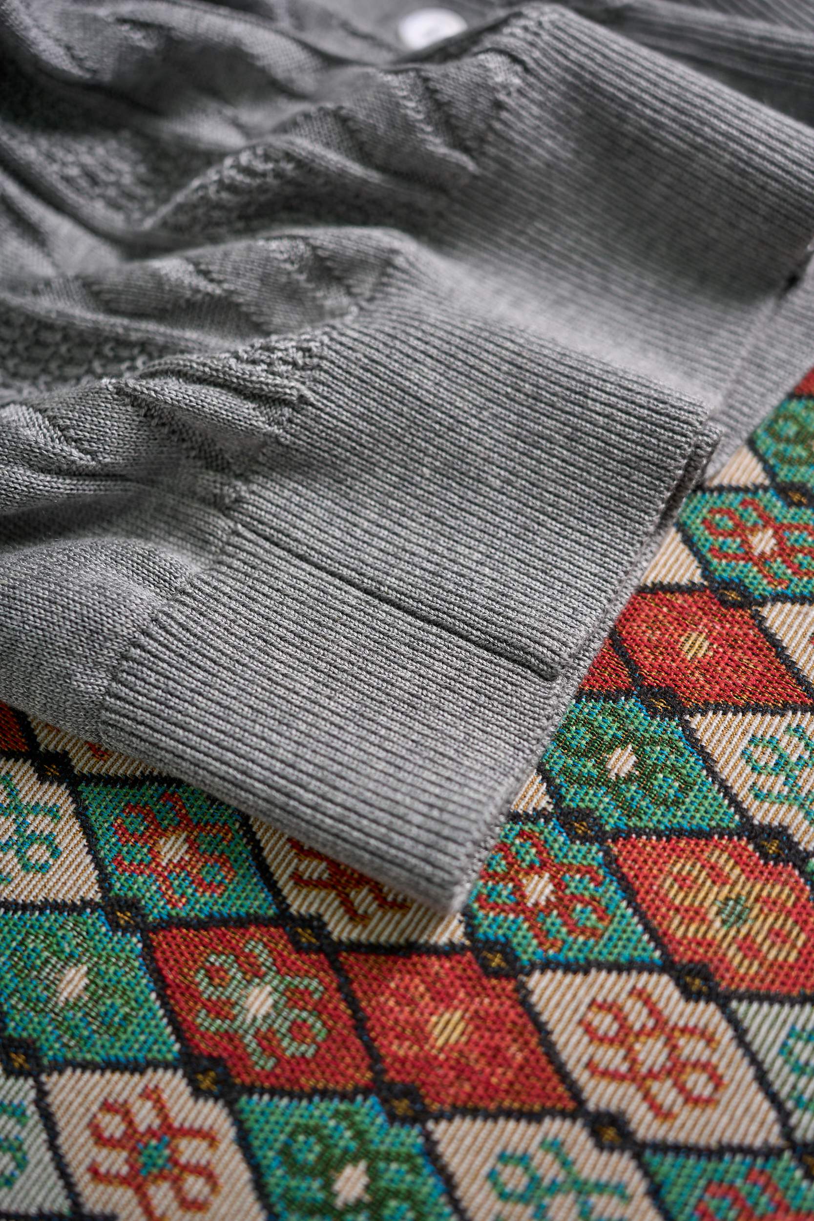 【RaLoro Pianah Lauren紫标 绞花提花针织PoLo衫】来自RaLoro Pianah 