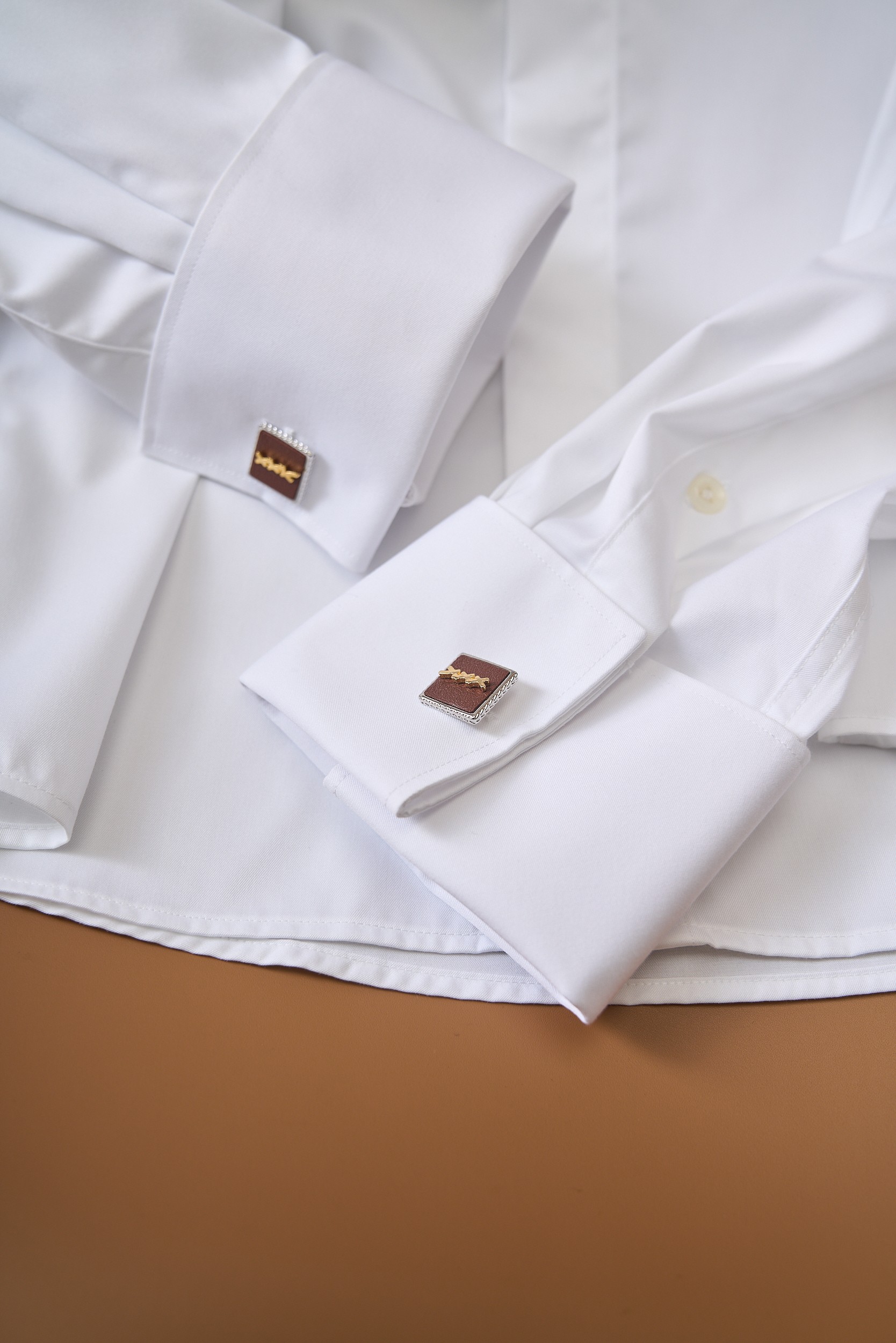 【】ZEGNAXXX Couture系列100%棉袖扣款式商务衬衫 顶线Couture高级定制线的标志性商务作品，属于品