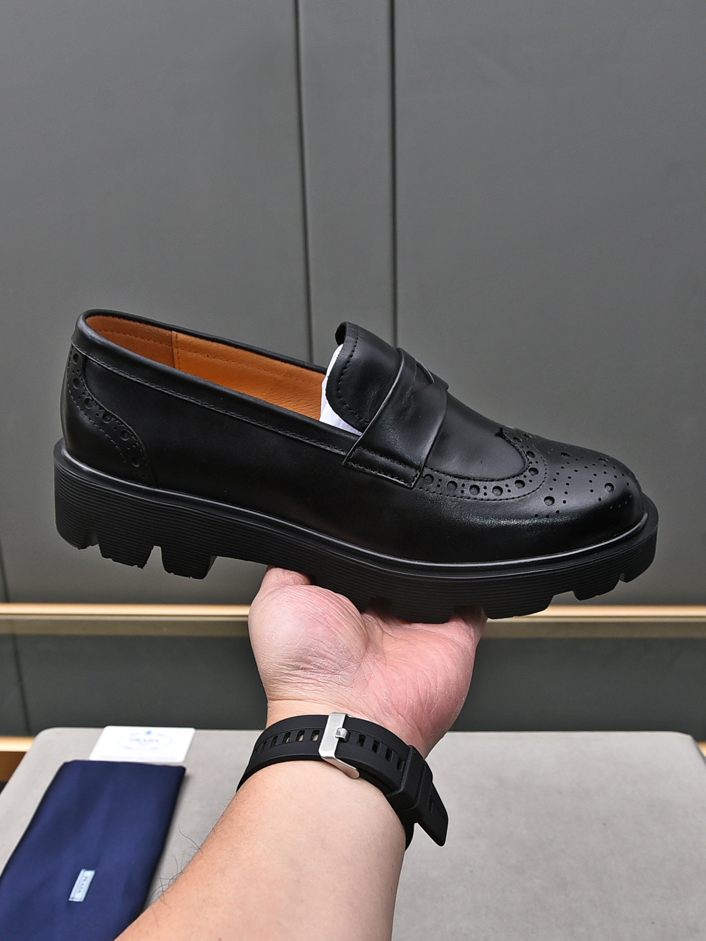 Prada Skórzane Buty Oxford Mężczyźni Fashion Casual