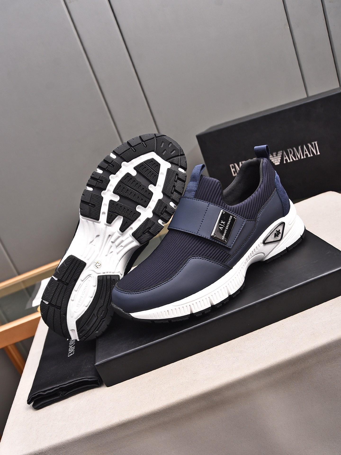 PP240 [Armani] tranquila connotación de confucianismo y elegancia para hacer frente a todo tipo de o