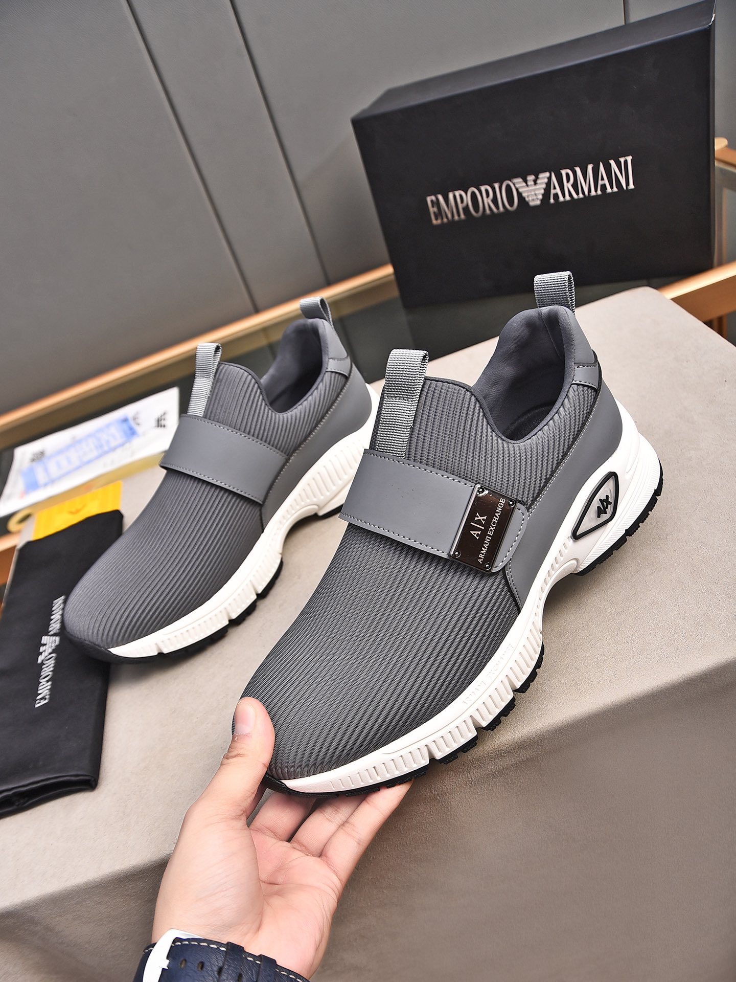 PP240 [Armani] tranquila connotación de confucianismo y elegancia para hacer frente a todo tipo de o