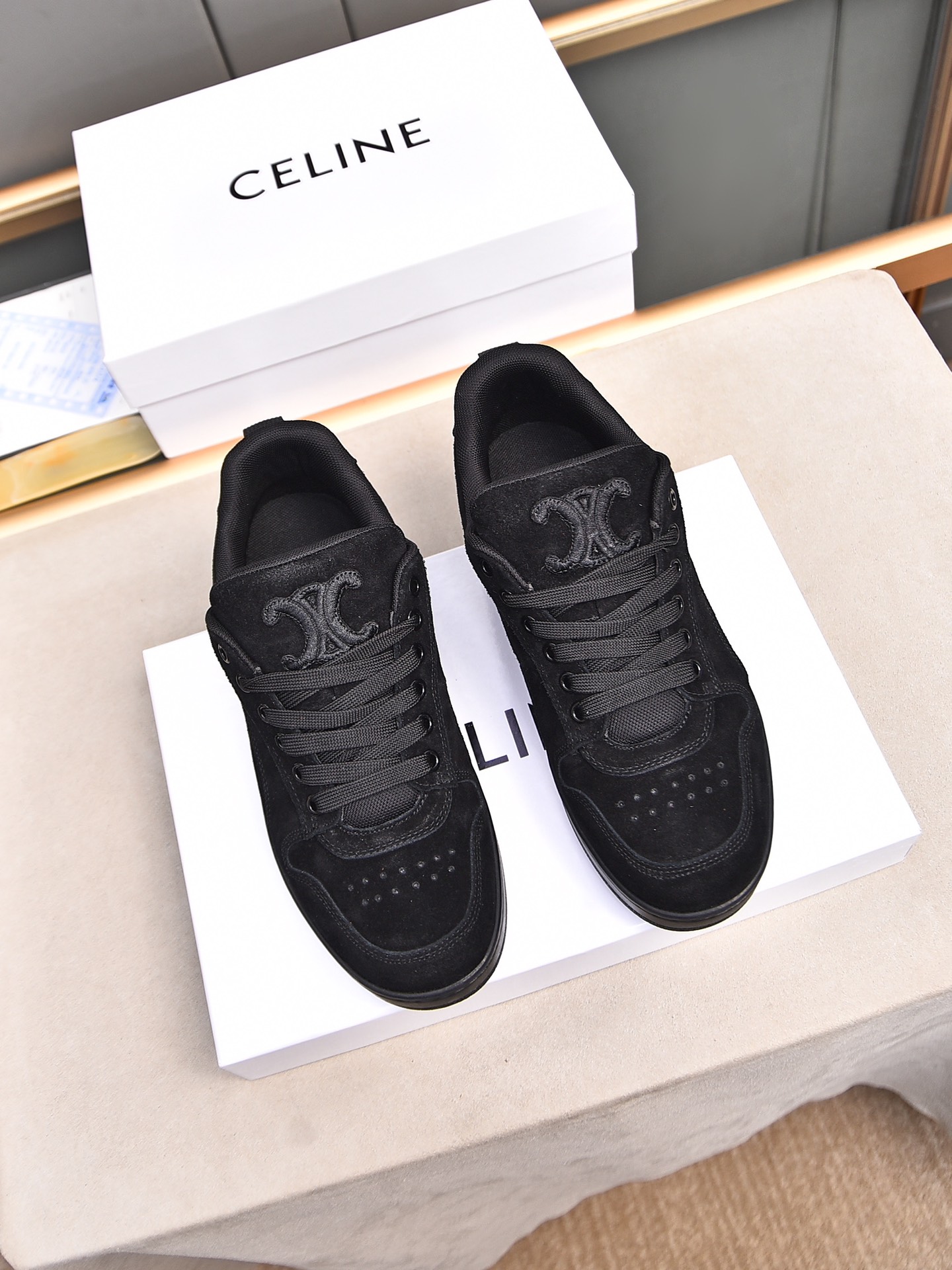 CELINE 2025 Early Spring Black Suede Leather Low-Top Sneakers 7 i1733069844 5755 1