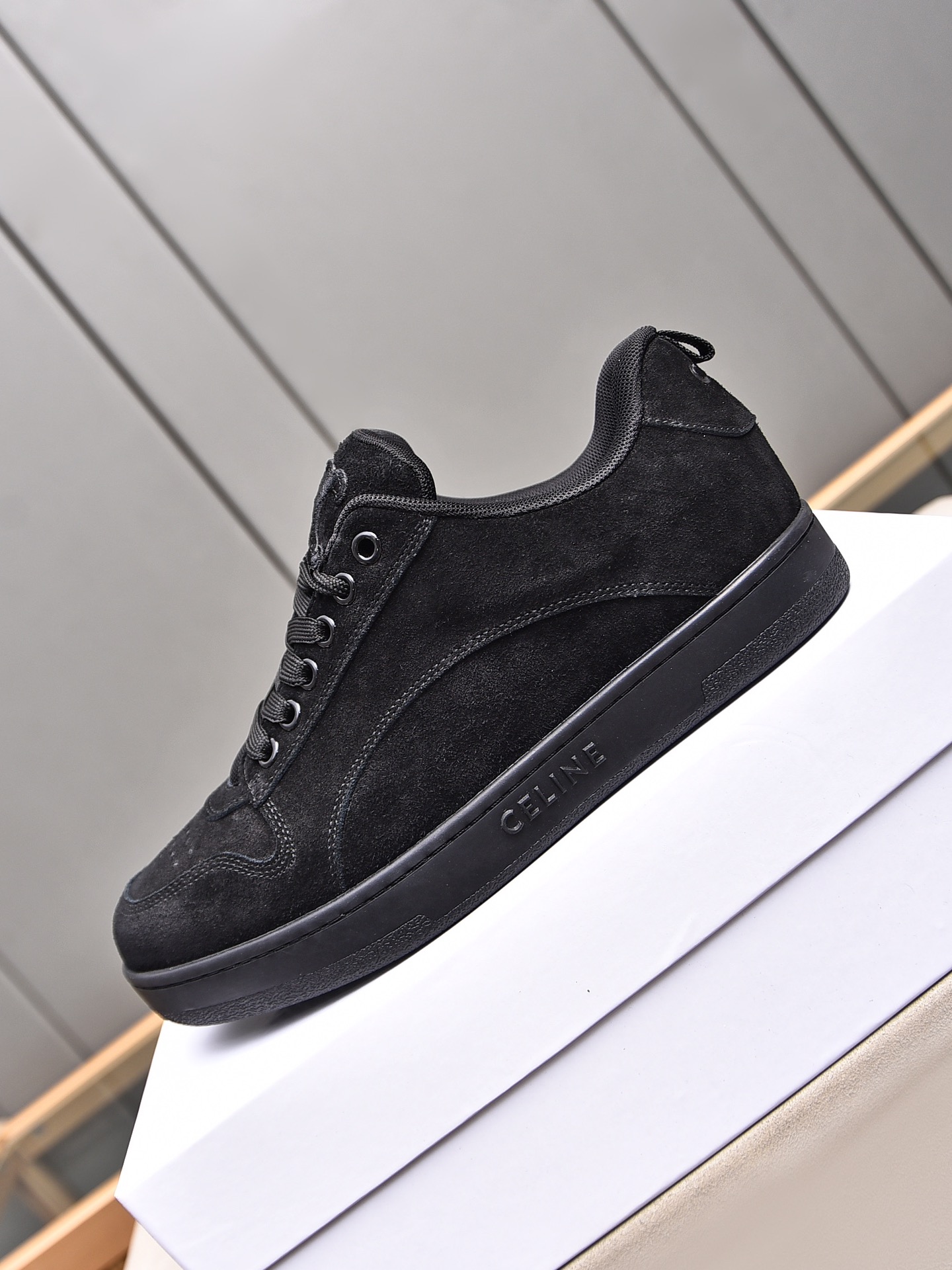 CELINE 2025 Early Spring Black Suede Leather Low-Top Sneakers 6 i1733069844 6620 2