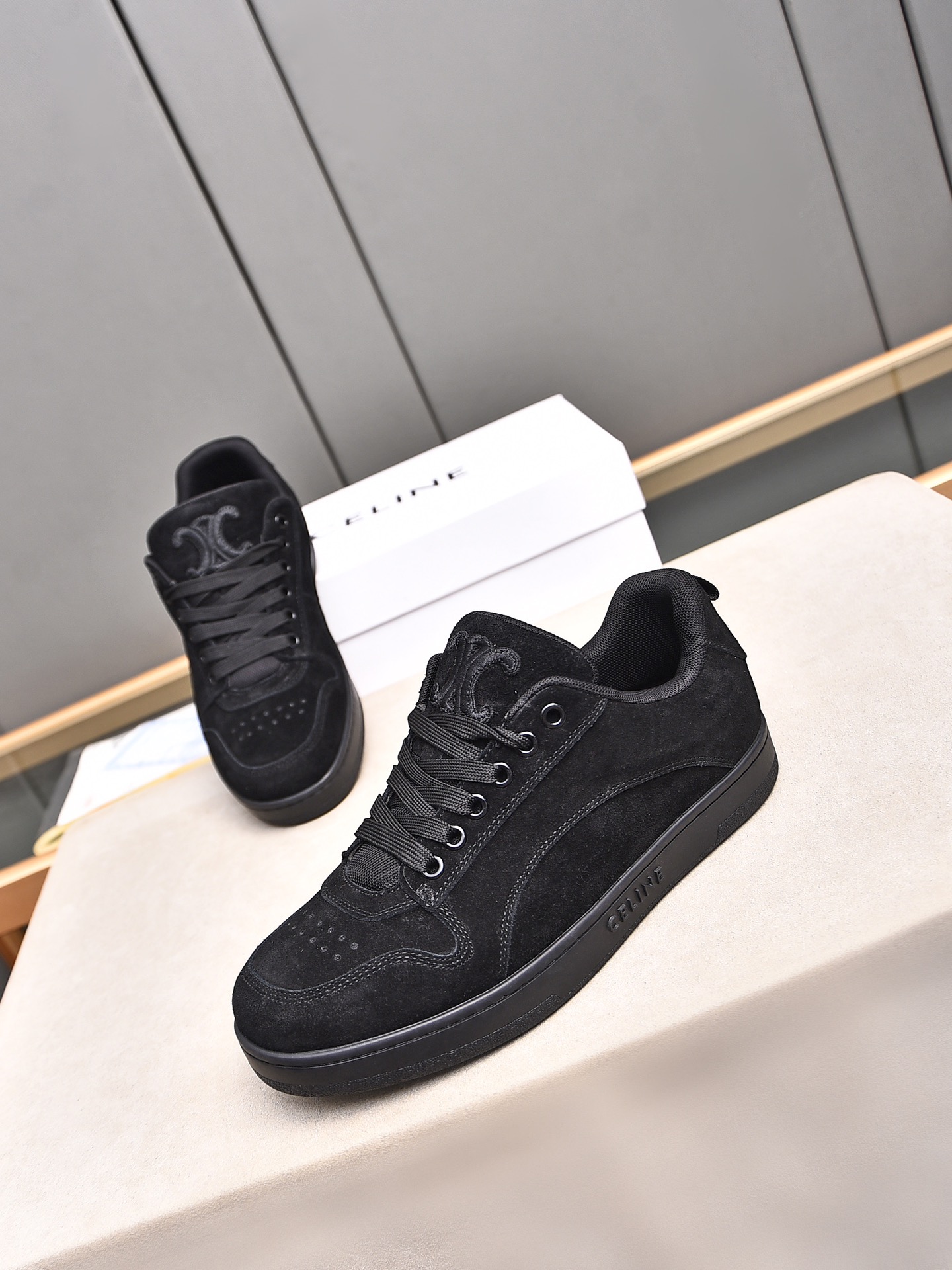 CELINE 2025 Early Spring Black Suede Leather Low-Top Sneakers 8 i1733069844 8469 3