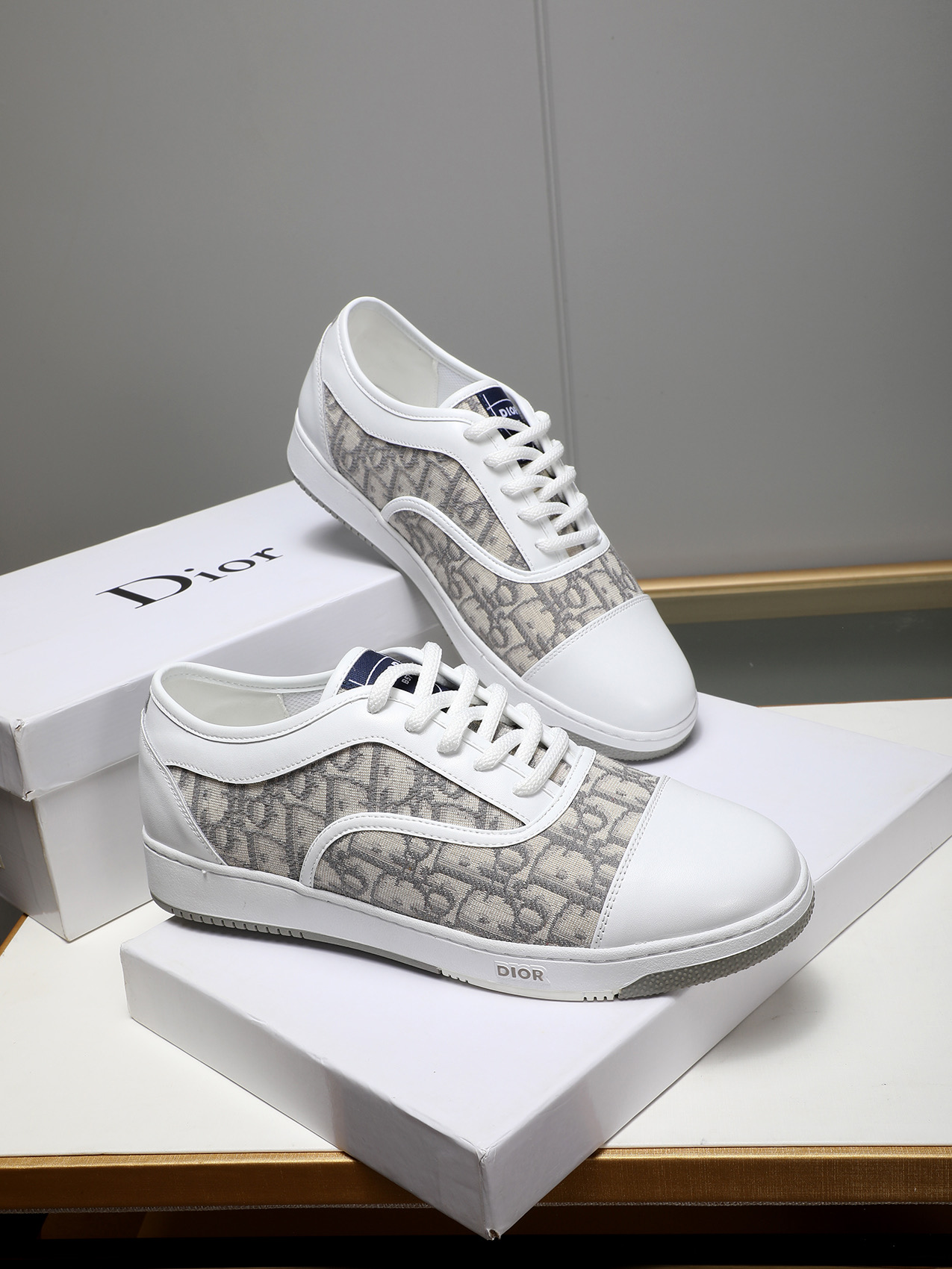 Dior Men's Casual Sneakers in White Leather and Oblique Canvas, Size 38-44 5 i1741683297473 1513 0 3