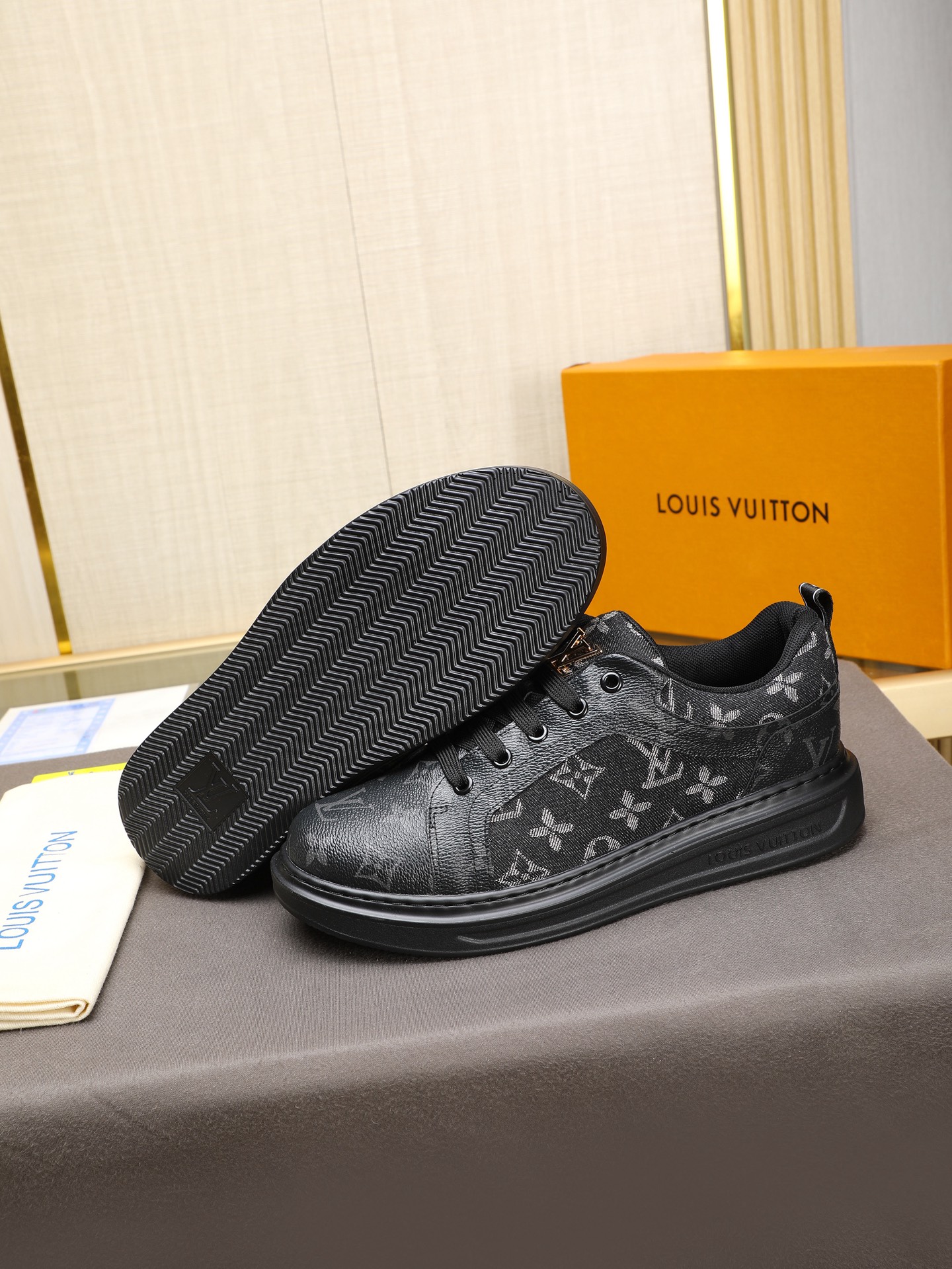 Louis Vuitton Men's Embossed Leather Sneakers - Stylish & Comfortable 4 i1741684586765 3193 0 2