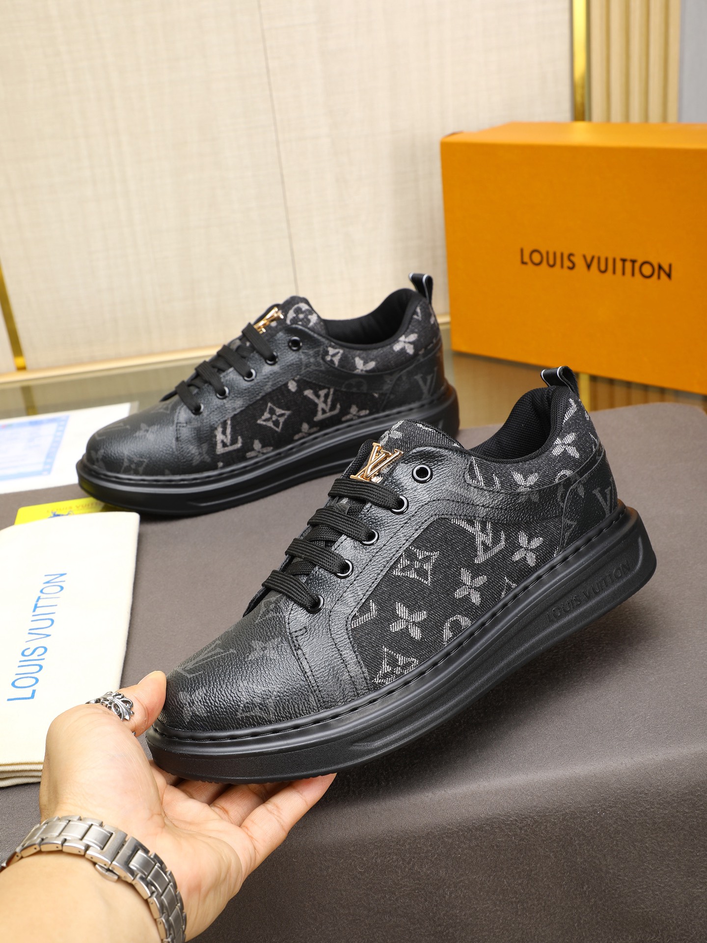 Louis Vuitton Men's Embossed Leather Sneakers - Stylish & Comfortable 3 i1741684586805 7329 0 1