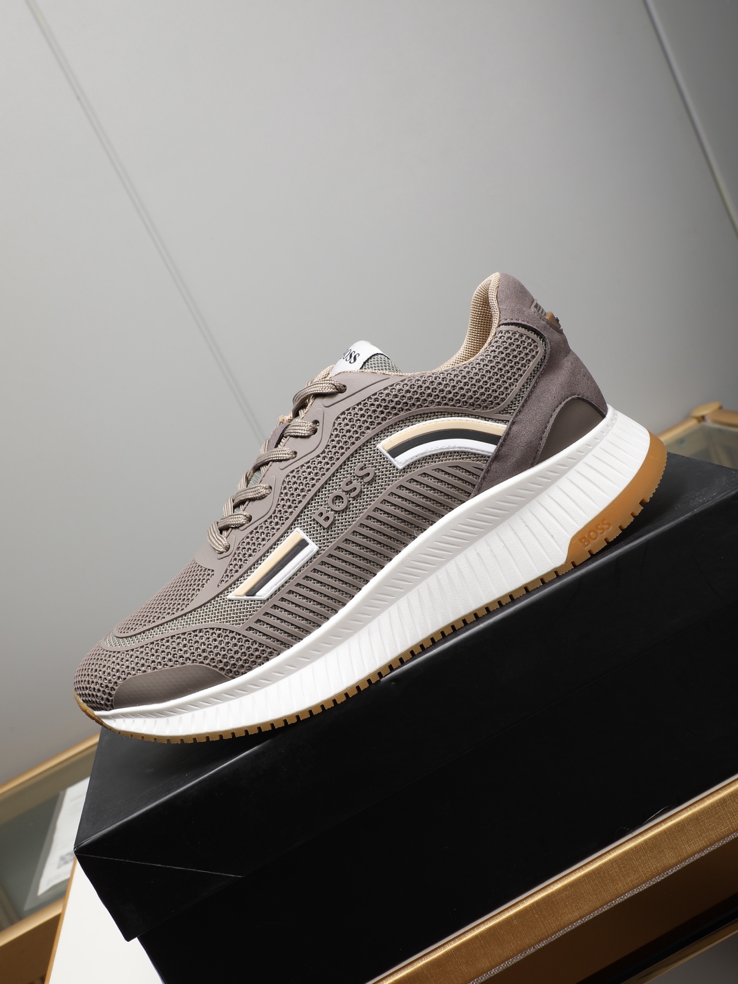 BOSS Men's Lightweight Mesh Running Shoes Breathable Sneakers, Comfort & Style 7 i1741853362294 7394 0 5