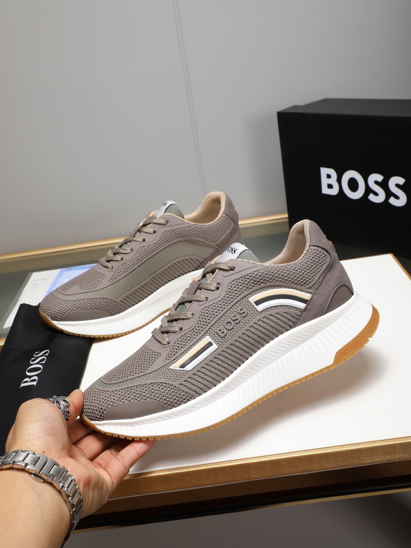 BOSS Men's Lightweight Mesh Running Shoes Breathable Sneakers, Comfort & Style 3 i1741853362327 7825 0 1