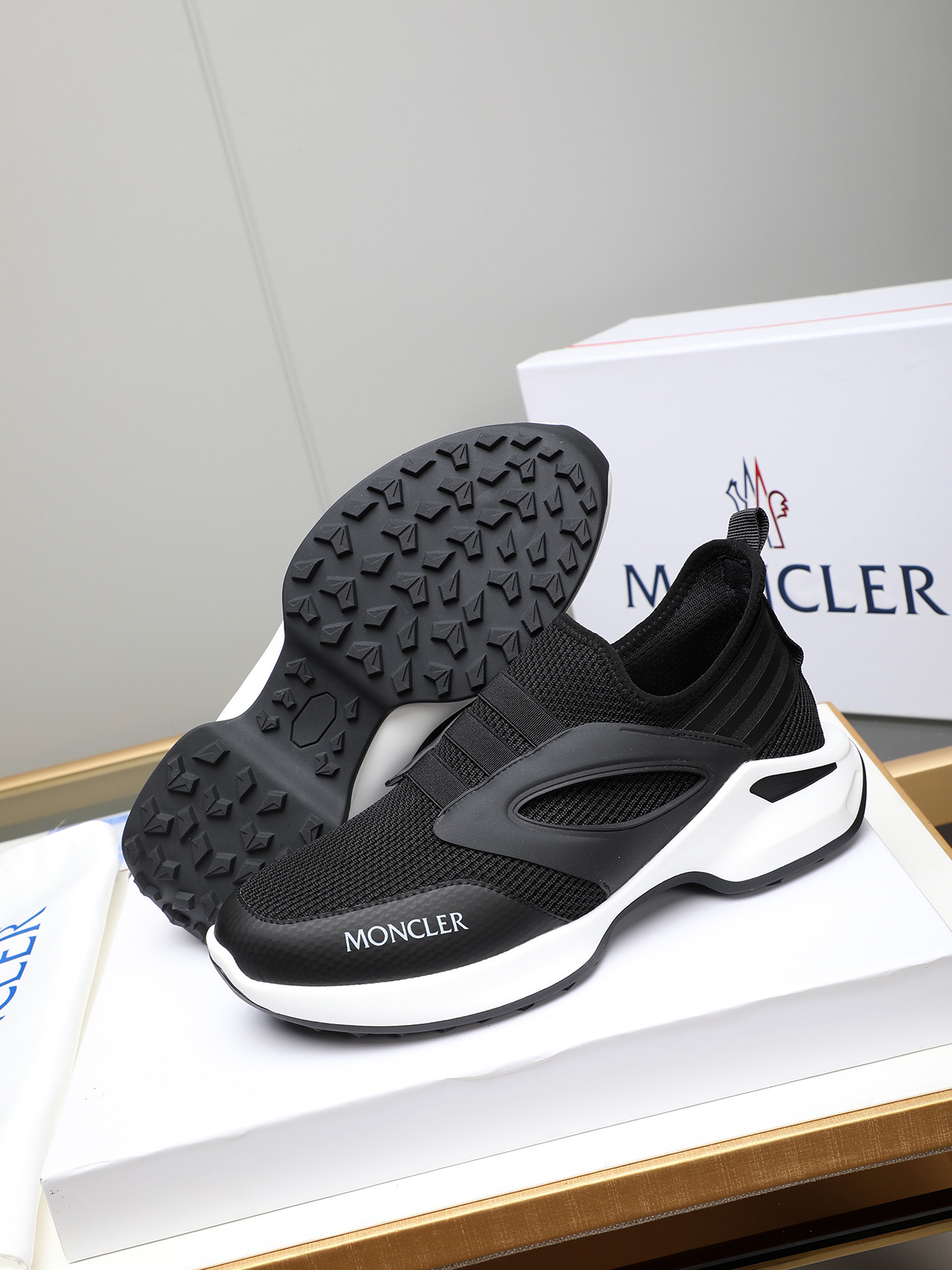 Moncler Men's Outdoor Slip-On Sneakers - Comfortable and Fashionable 4 i1741856502697 4718 0 2
