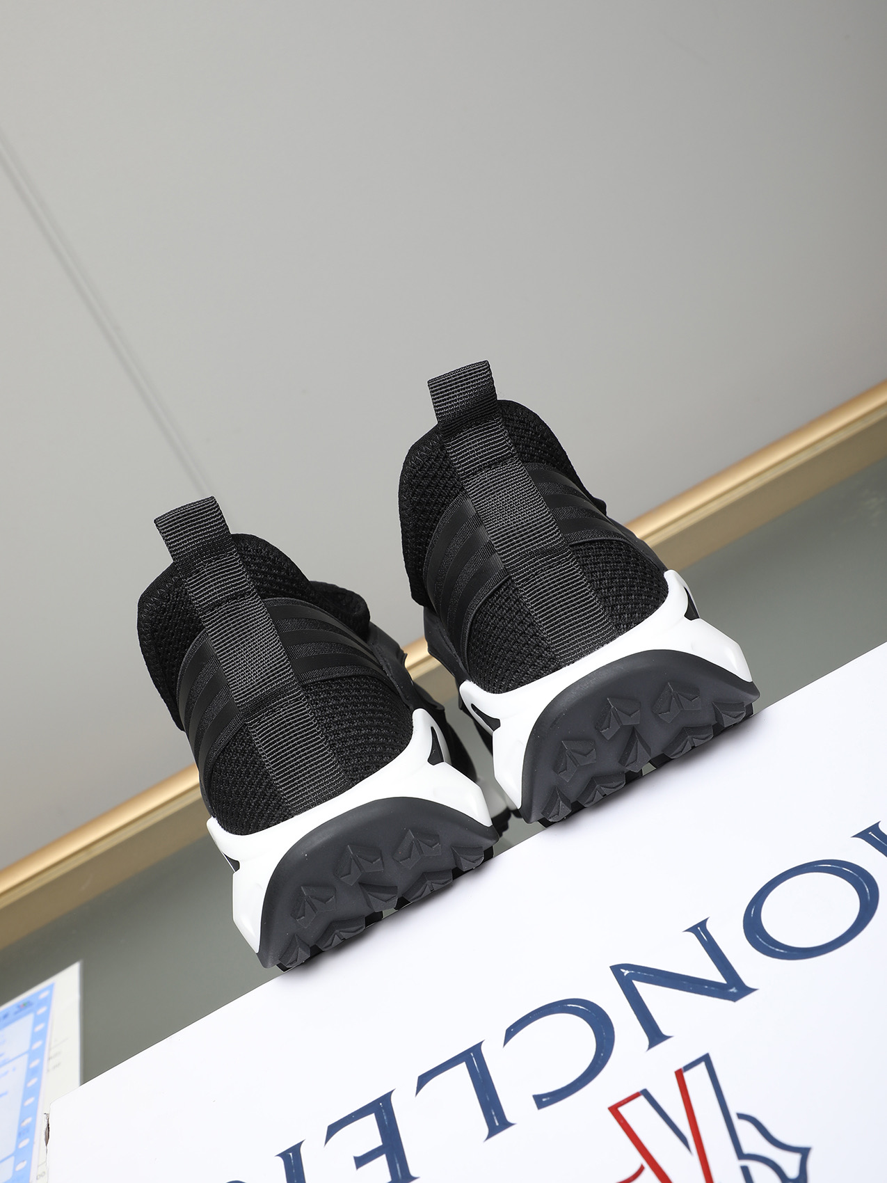 Moncler Men's Outdoor Slip-On Sneakers - Comfortable and Fashionable 6 i1741856503337 371 0 4