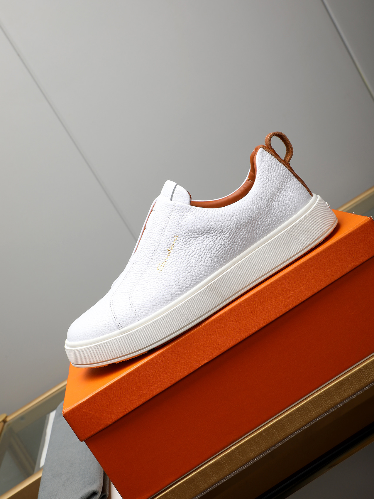 Santoni Men's White Leather Slip-On Sneakers - Casual Comfort & Style 7 i1742029271090 1761 0 5