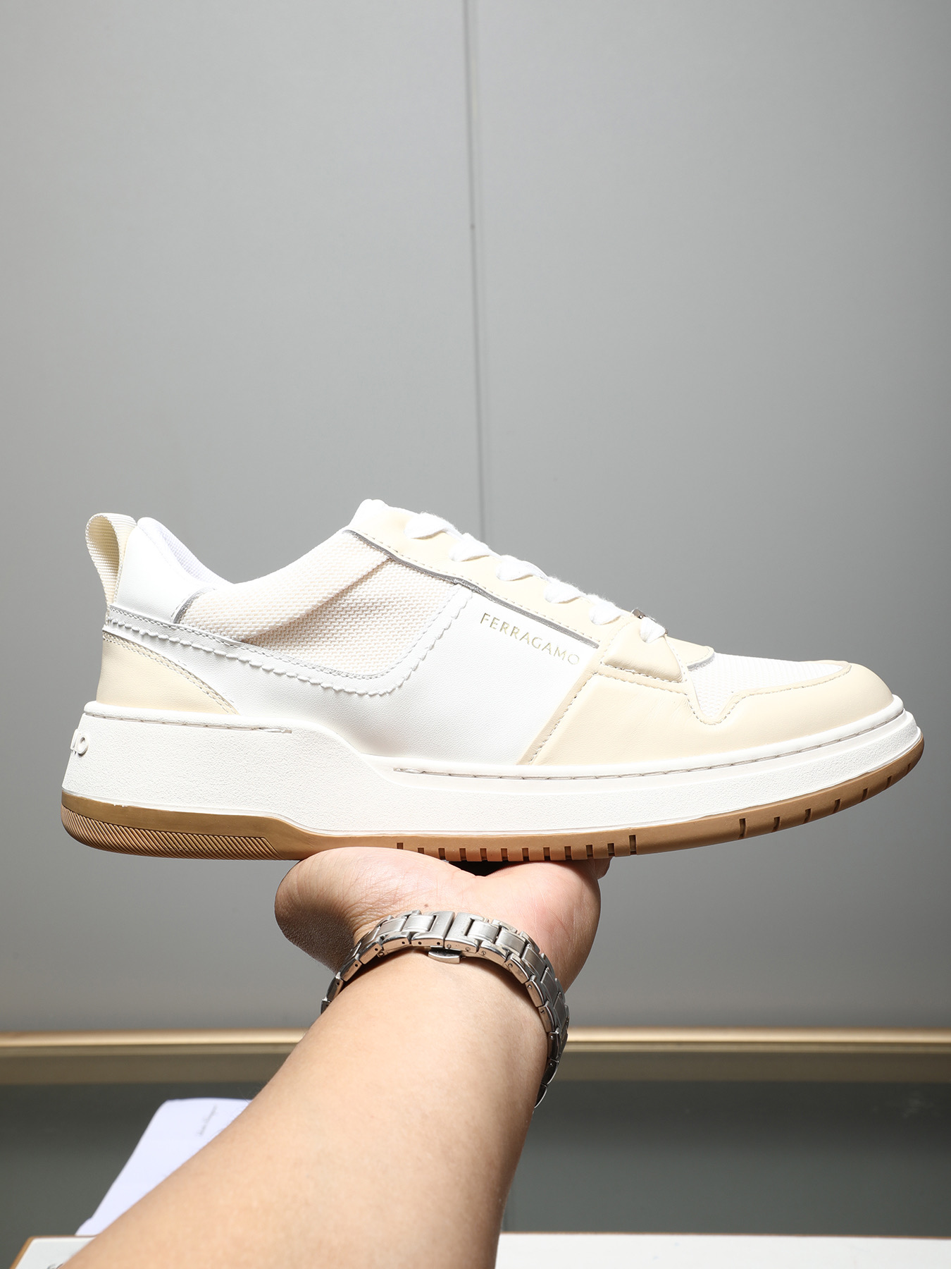 Ferragamo Men's Low-Top Leather Sneakers - Modern Urban Style & Comfort 2 i1742632690573 7007 0 0
