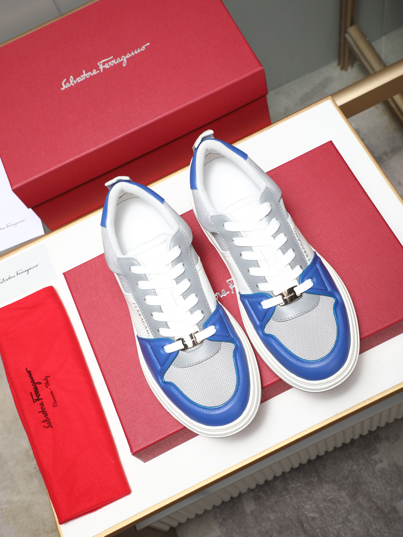 Ferragamo Men's Low-Top Leather Sneakers - Modern Urban Style & Comfort 9 i1742632705892 7286 0 7