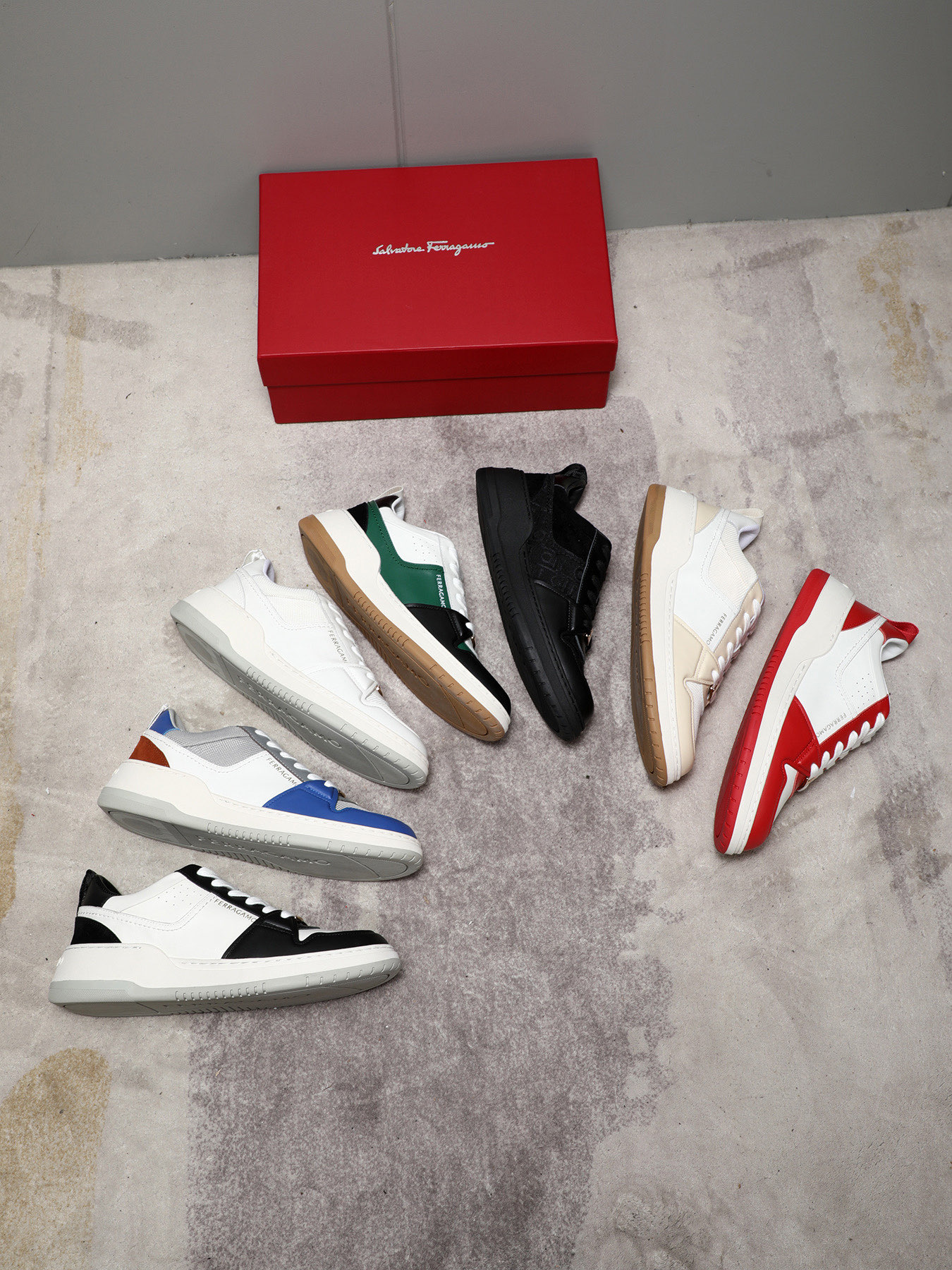 FFerragamo Men's Low-Top Leather Sneakers - Elevate Your Style with Comfort 10 i1742632722486 875 0 8