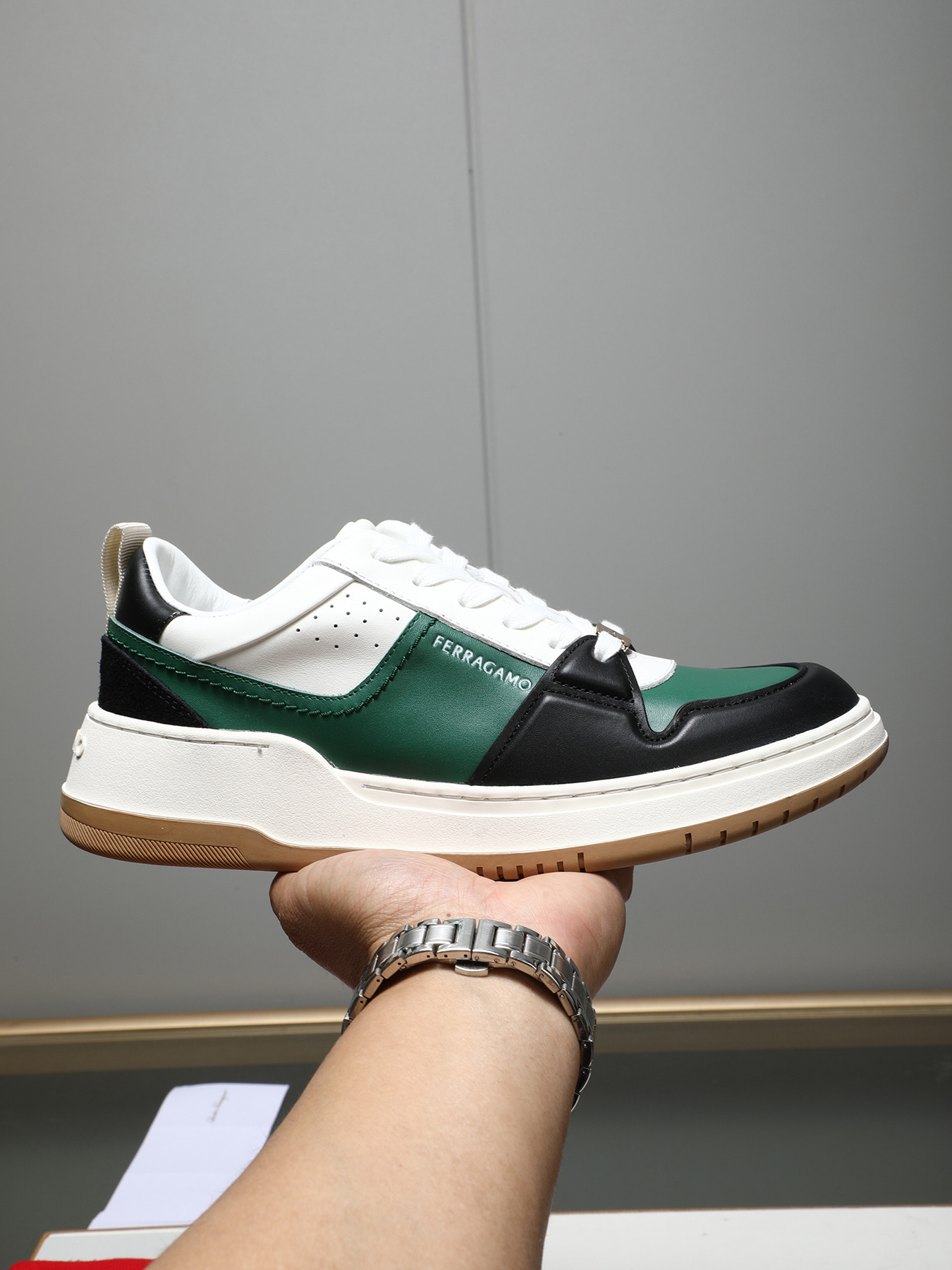 Ferragamo Men's Leather Low-Top Casual Sneakers - Modern Urban Style