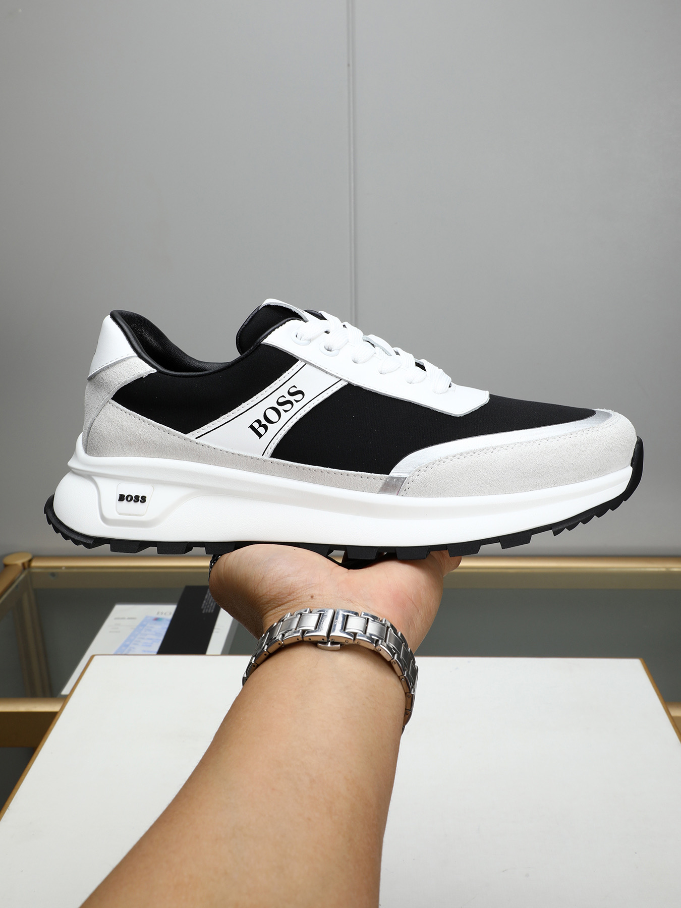 NO:275414,PBOSS hottest counter design The face uses cowhide elastic cloth mesh, wear-resistant and large sole, easy to put on, light, comfortable and elastic, trendy and fashionable!  !  !  4 colors. Code count 38-44 (45 custom made, cowhide19860909PBOSS 劲爆款 专柜设计 面部采用牛皮弹力布网里,耐磨大底,上脚方便,轻盈舒适有弹力,新潮时尚！！！4色.码数38-44（45定做,,cowhide,Men's shoes