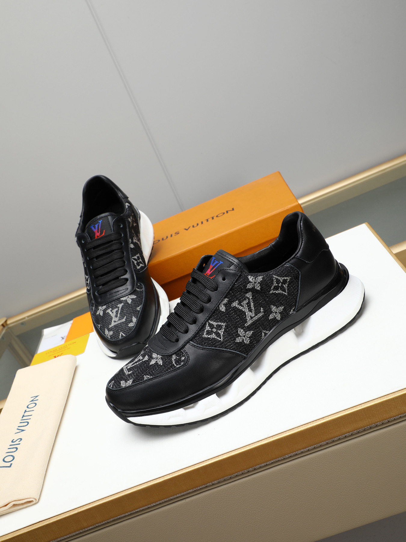 Louis Vuitton Men's Trainer Sneaker in Monogram Textile and Leather 9 i1743235583889 9901 0 7