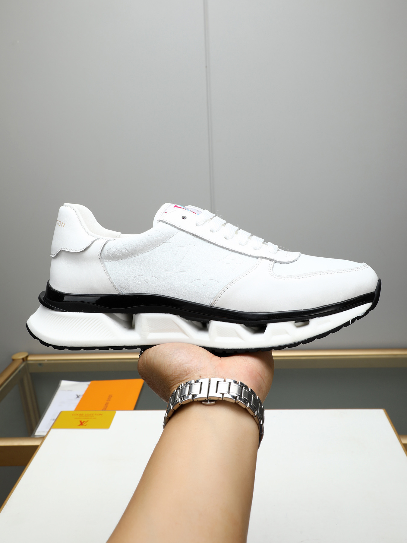 Louis Vuitton Men's White Leather Low Top Sneakers Designer Comfort Shoes 1 Louis Vuitton Men's White Leather Low Top Sneakers Designer Comfort Shoes