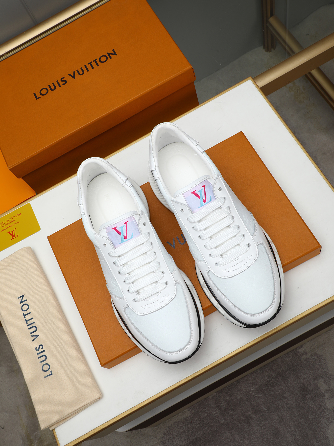 Louis Vuitton Men's White Leather Low Top Sneakers Designer Comfort Shoes 10 i1743235627398 7100 0 8