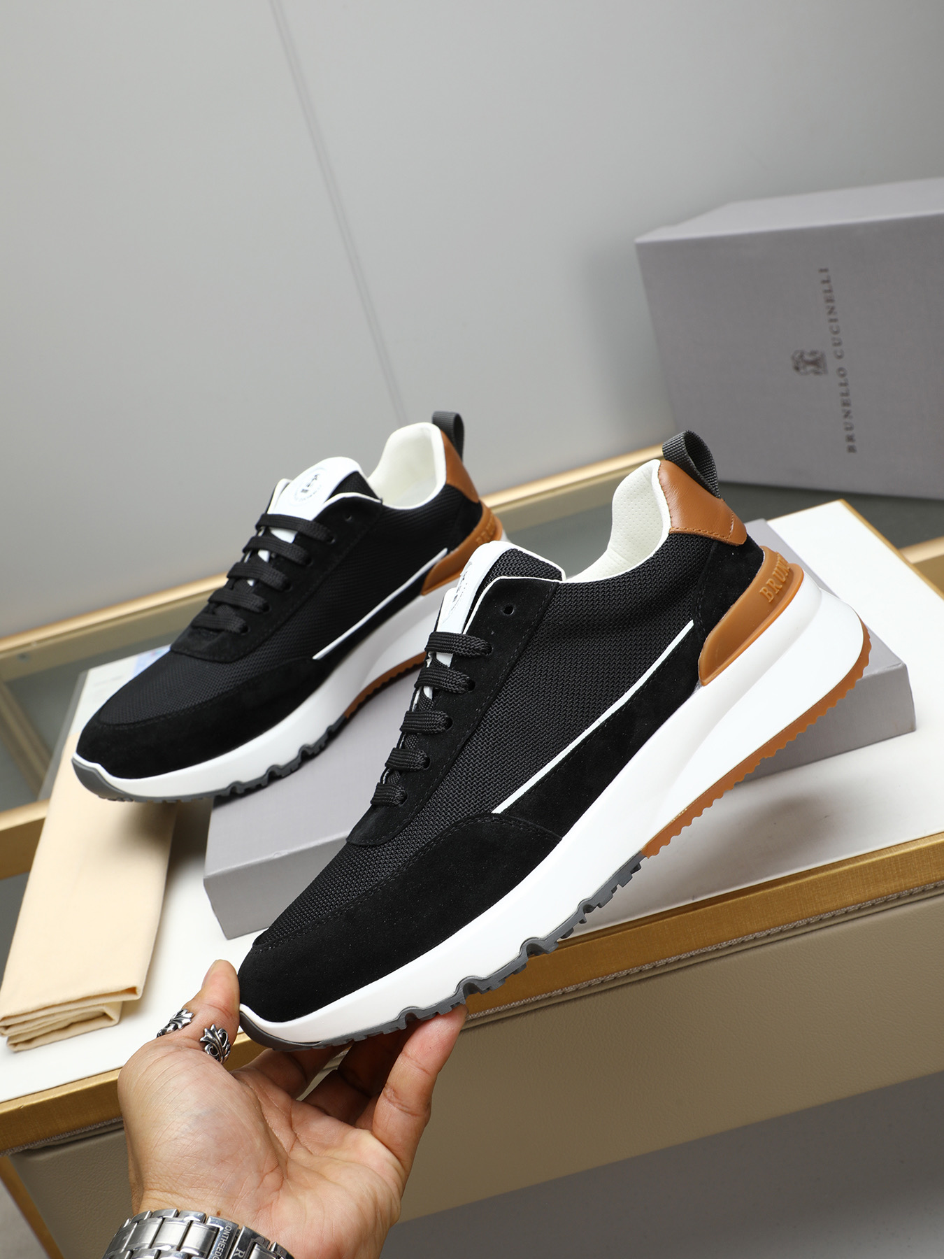 Brunello Cucinelli Men's Leather Sneakers - Italian Luxury, Comfort & Style 3 i1743236396320 514 0 1