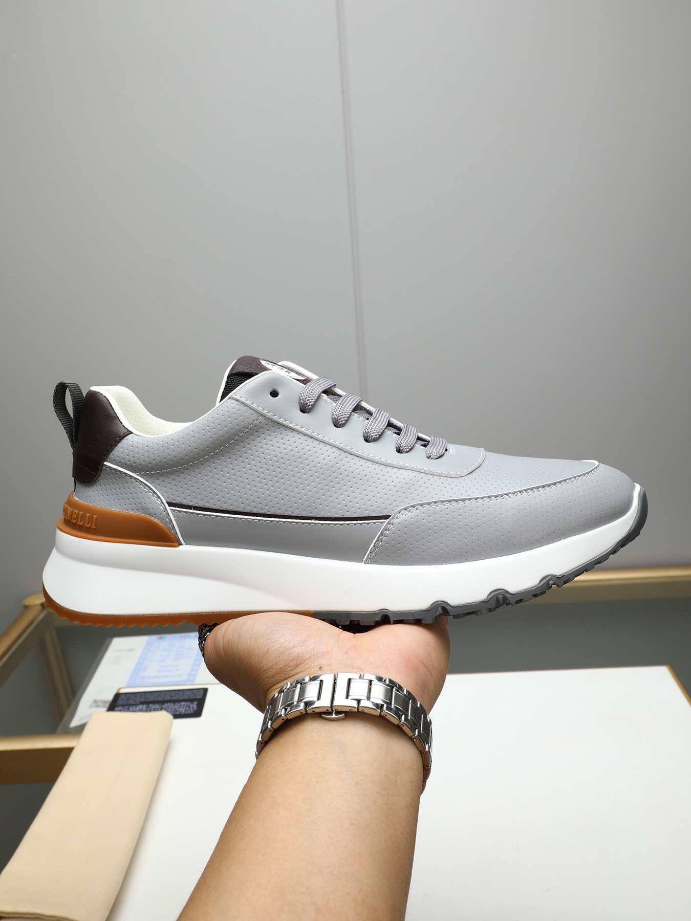Brunello Cucinelli Men's Leather Sneakers - Italian Luxury & Comfort 24 i1743236936372 8850 0 0