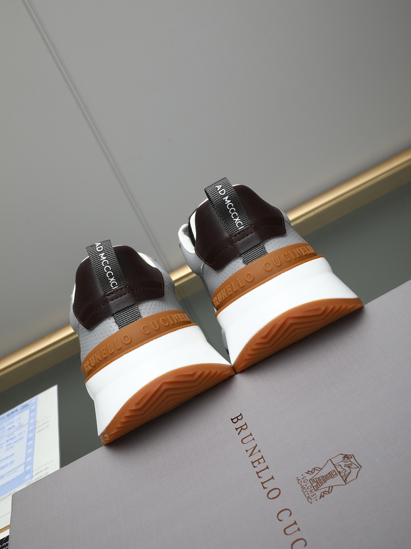 Brunello Cucinelli Men's Leather Sneakers - Italian Luxury & Comfort 28 i1743236936656 919 0 4
