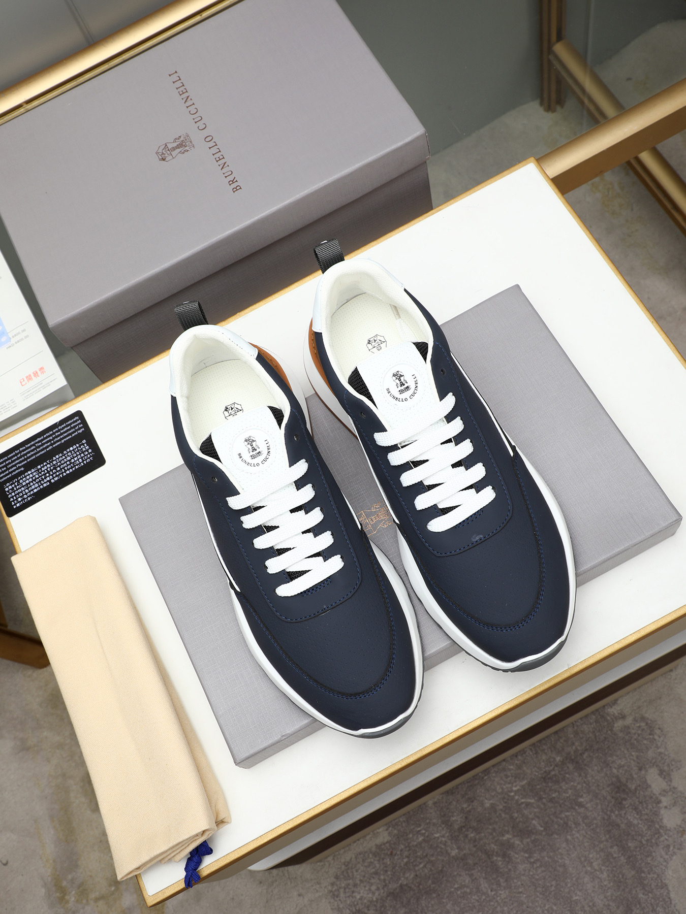 Brunello Cucinelli Men's Leather Sneakers - Comfortable, Breathable 9 i1743236949672 2749 0 7