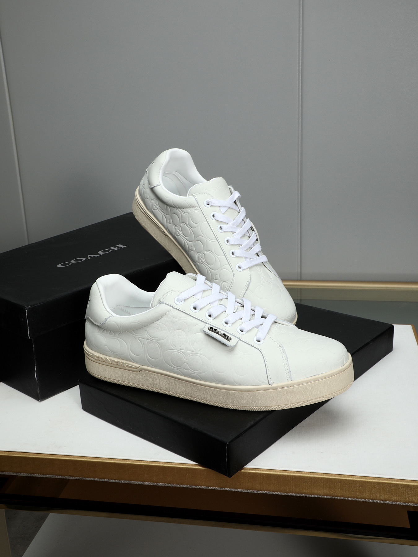 Coach Men's Low Top Leather Sneakers Casual Lace-Up Fashion White 5 i1743526501239 620 0 3