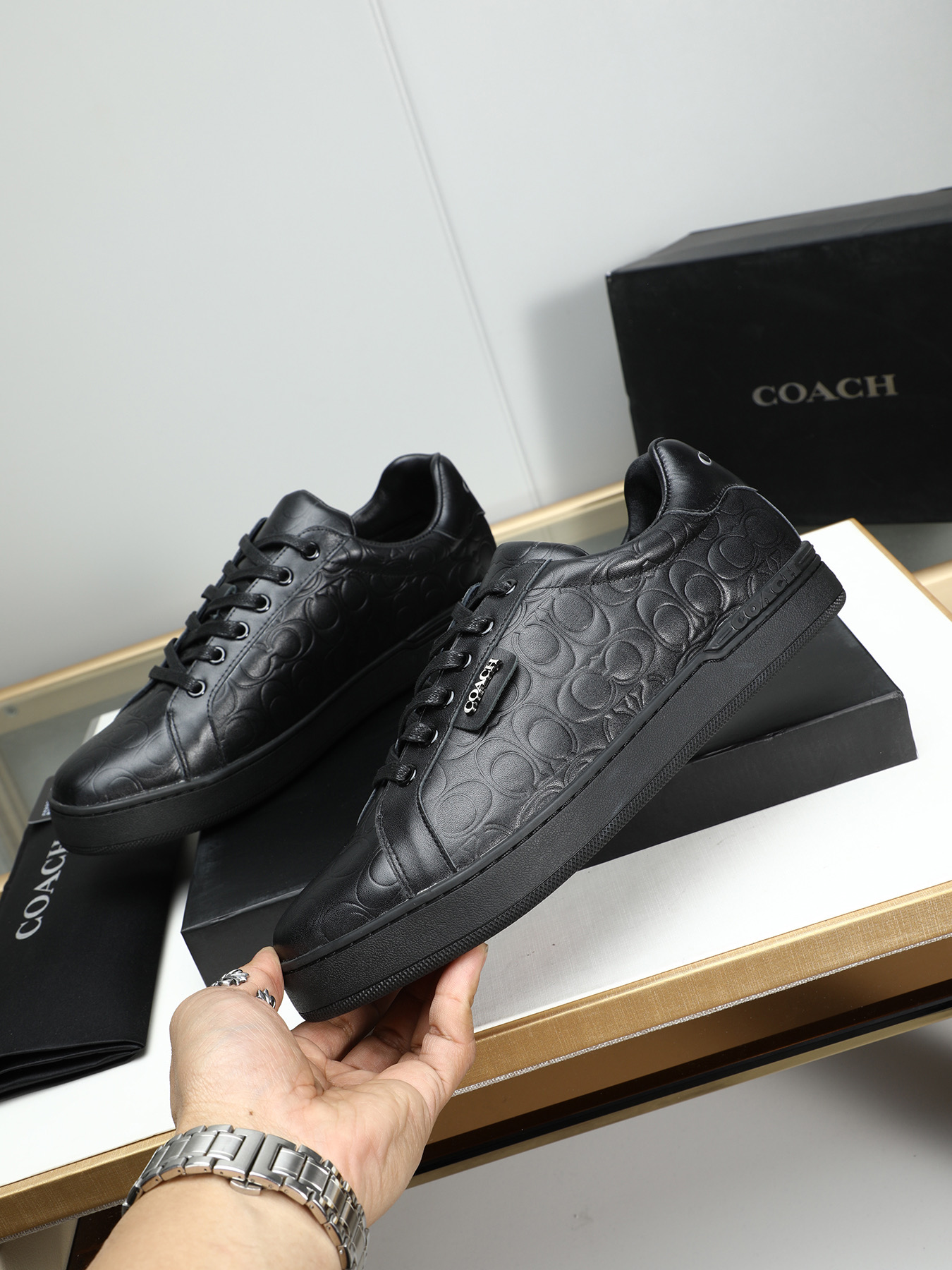 Coach Men's Leather Low Top Lace-Up Fashion Sneakers - Casual & Versatile 3 i1743526619091 8566 0 1