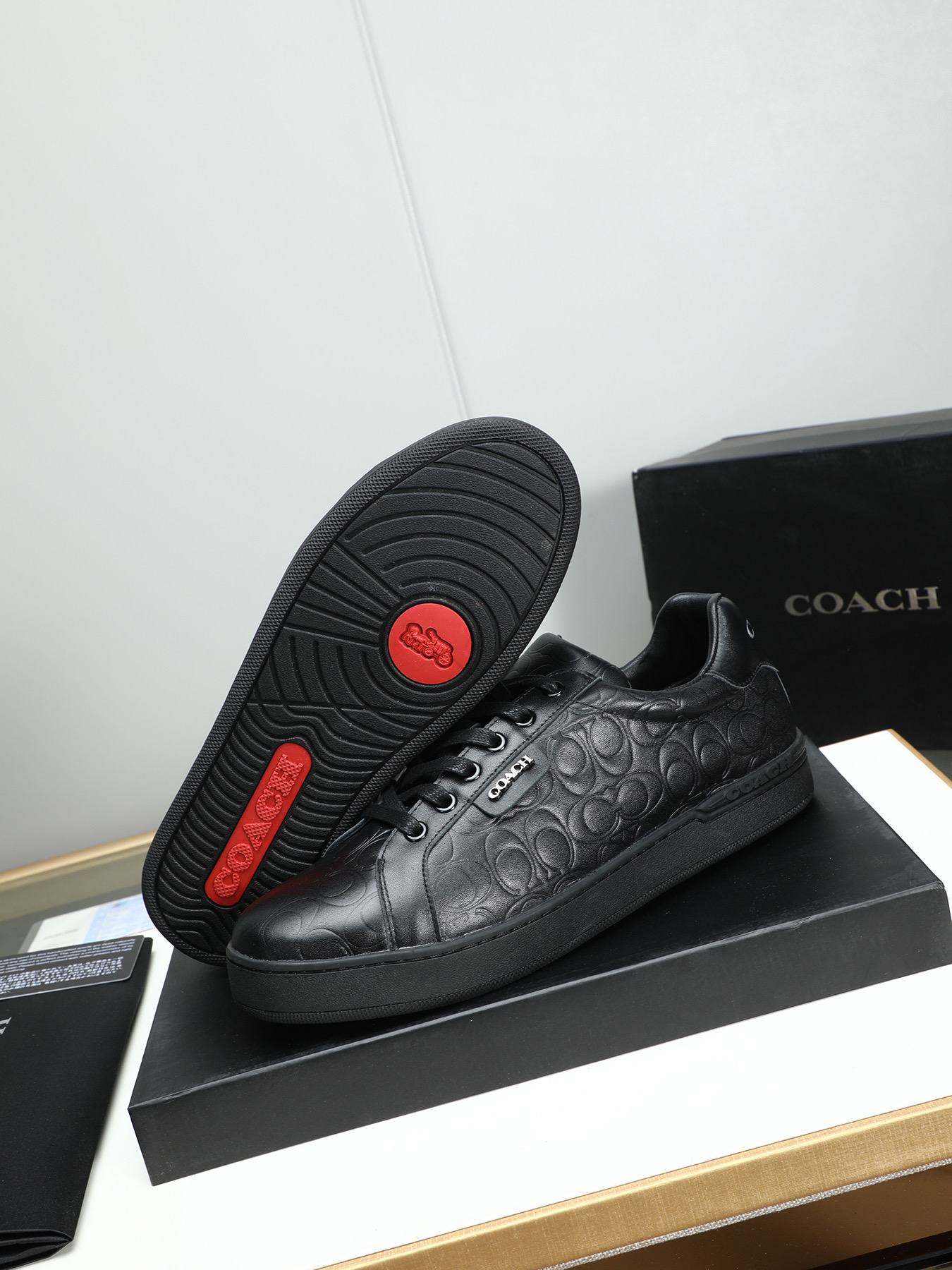 Coach Men's Leather Low Top Lace-Up Fashion Sneakers - Casual & Versatile 4 i1743526619899 3379 0 2