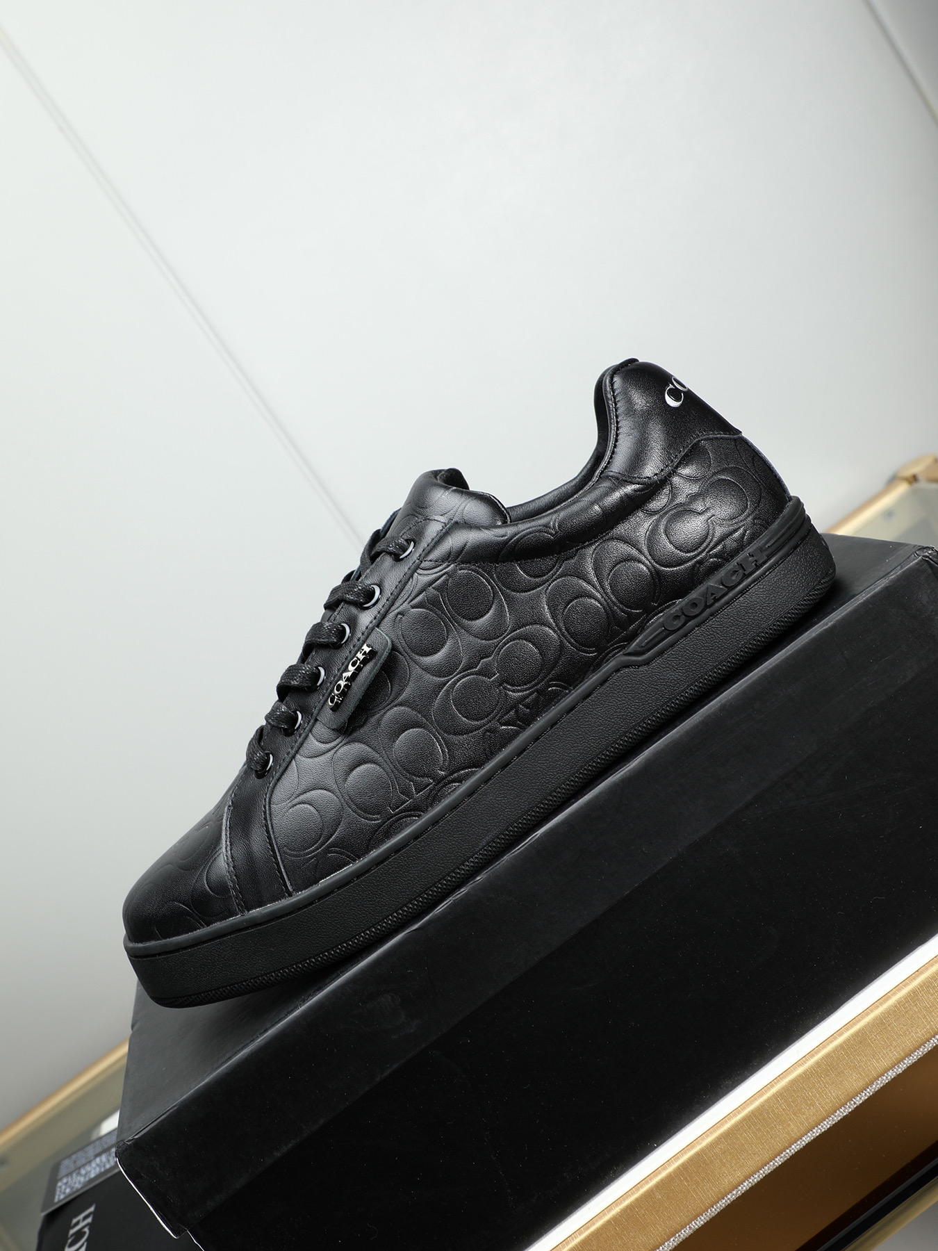 Coach Men's Leather Low Top Lace-Up Fashion Sneakers - Casual & Versatile 7 i1743526619902 7786 0 5