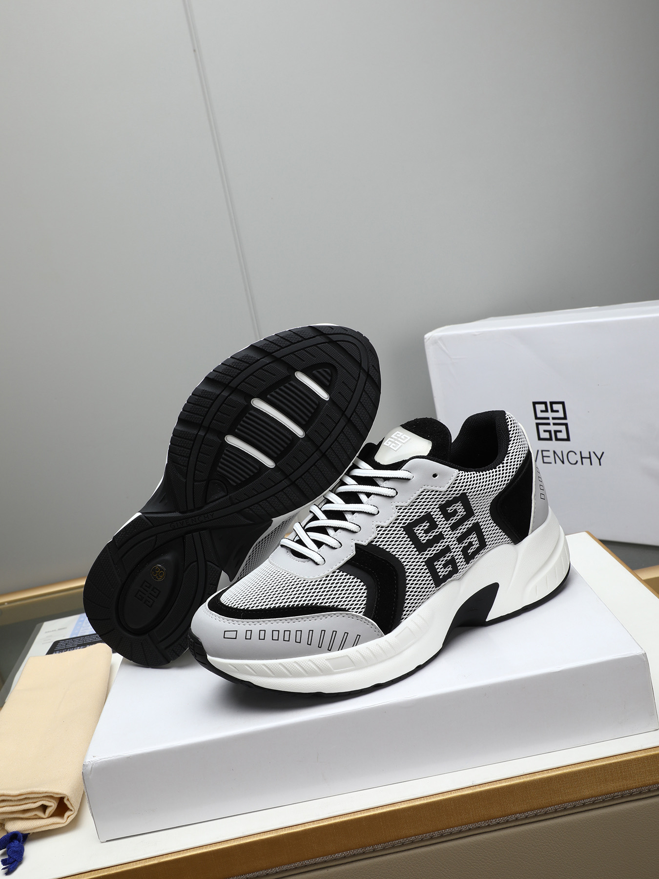 Givenchy Men's Giv 1 Runner Sneakers Calfskin and Breathable Mesh 4 i1744102748936 1367 0 2