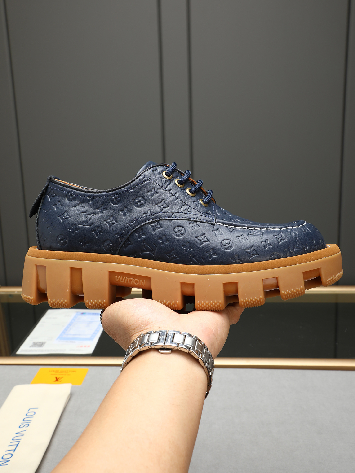 Louis Vuitton Checker Embossed Leather Oxford Shoes with Thick Sole 2 i1744445407506 1670 0 0