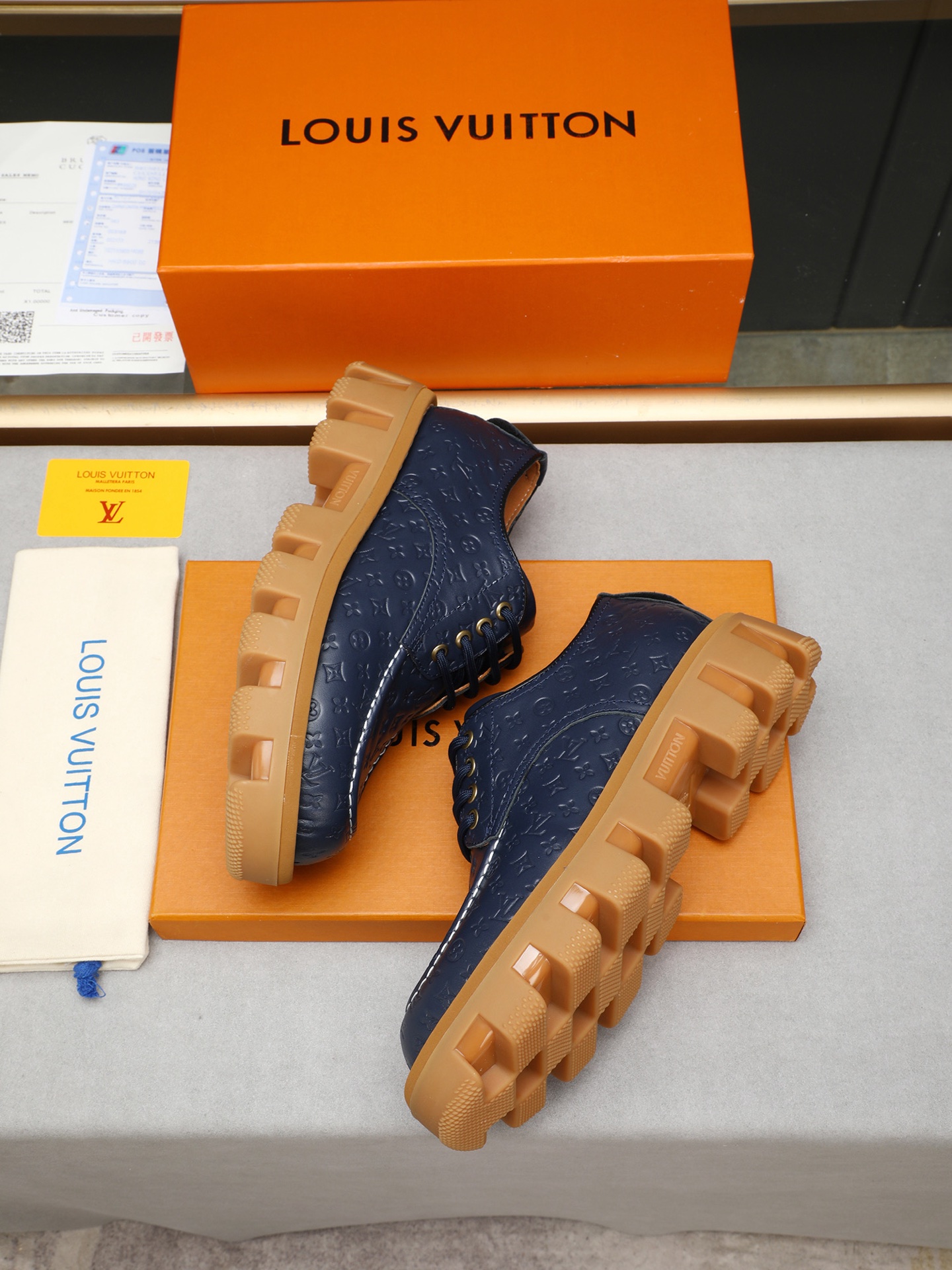 Louis Vuitton Checker Embossed Leather Oxford Shoes with Thick Sole 9 i1744445407744 4996 0 7