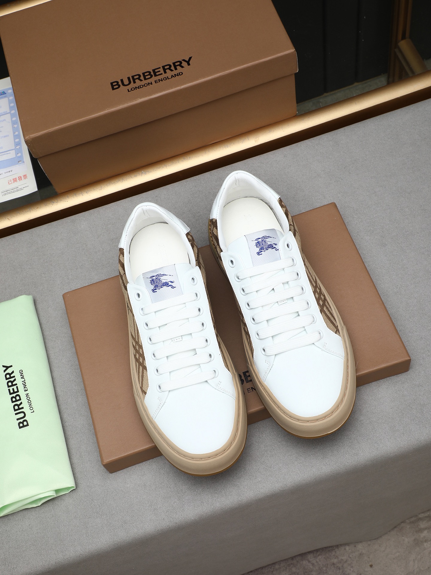 Burberry Men's Casual Sneakers in Check Leather with Rubber Sole 10 i1744624627678 959 0 8