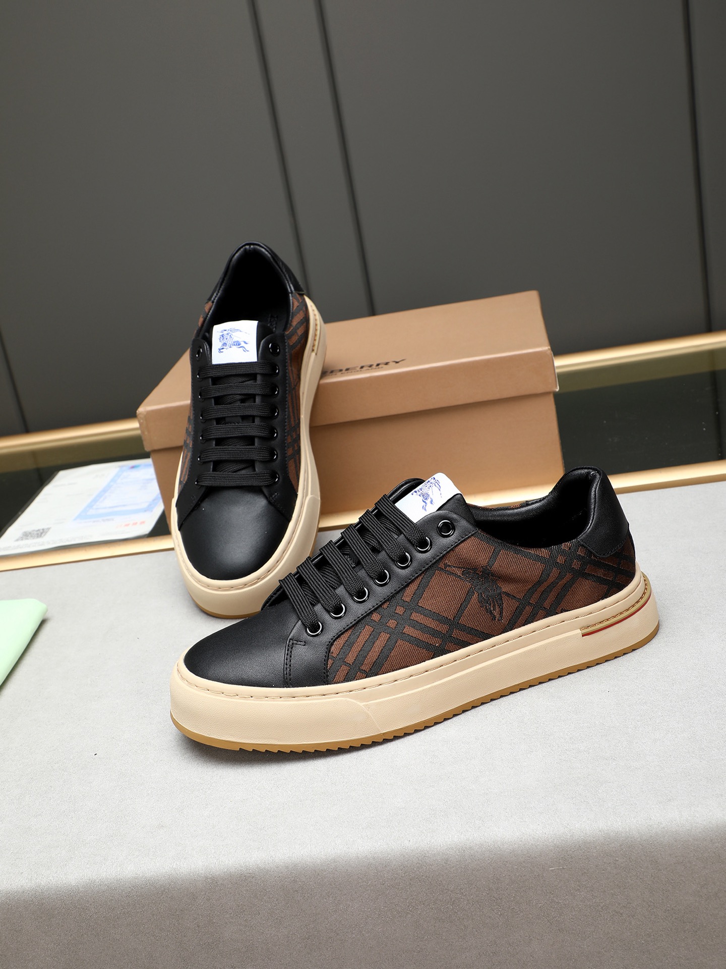 Burberry Men's Plaid Leather Sneakers Lace-Up Casual Shoes 8 i1744624644716 5952 0 6