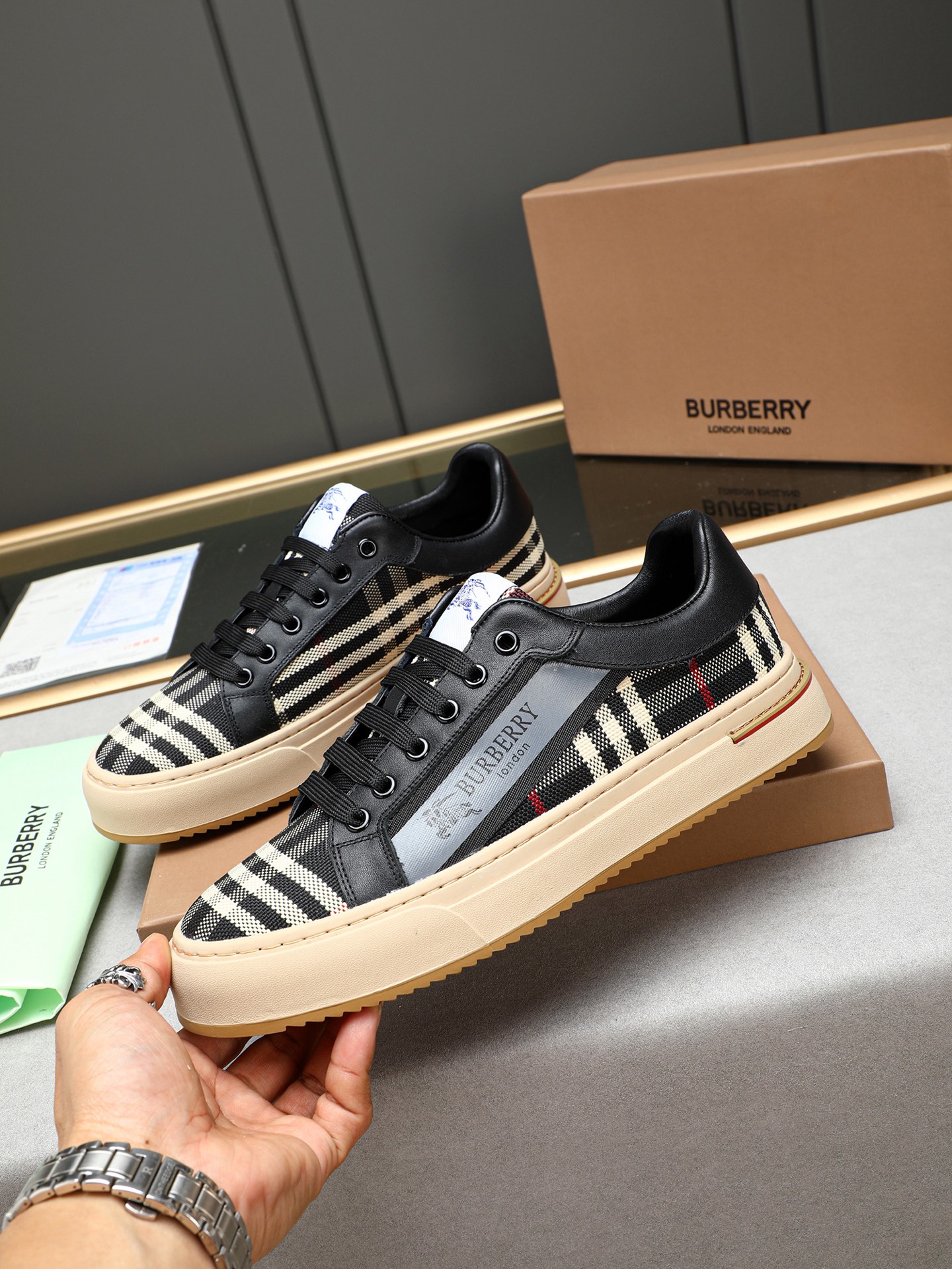 Burberry Men's Leather Sneakers with Check Pattern - Stylish and Comfortable 3 i1744624705088 4754 0 1