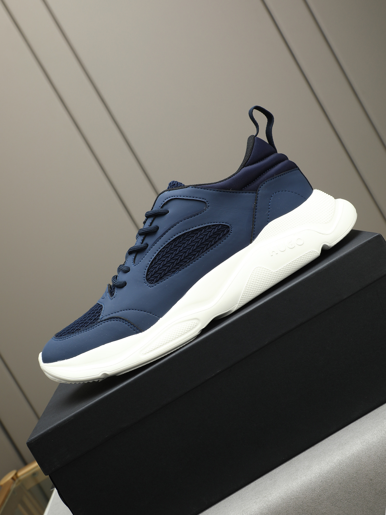 BOSS Men's Lightweight Running Shoes - Breathable, Comfortable, and Stylish 7 i1744795857040 4775 0 5
