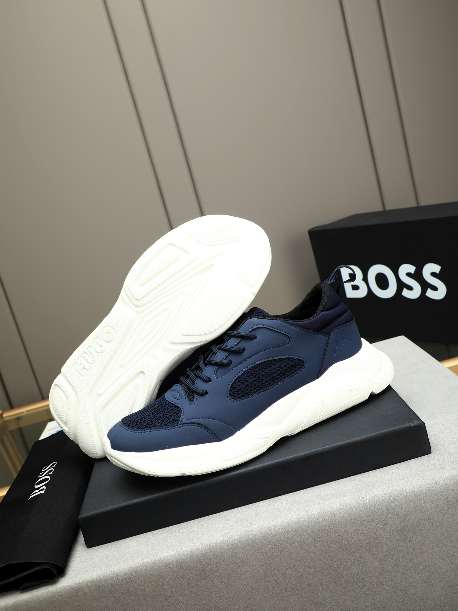BOSS Men's Lightweight Running Shoes - Breathable, Comfortable, and Stylish 4 i1744795858152 8339 0 2