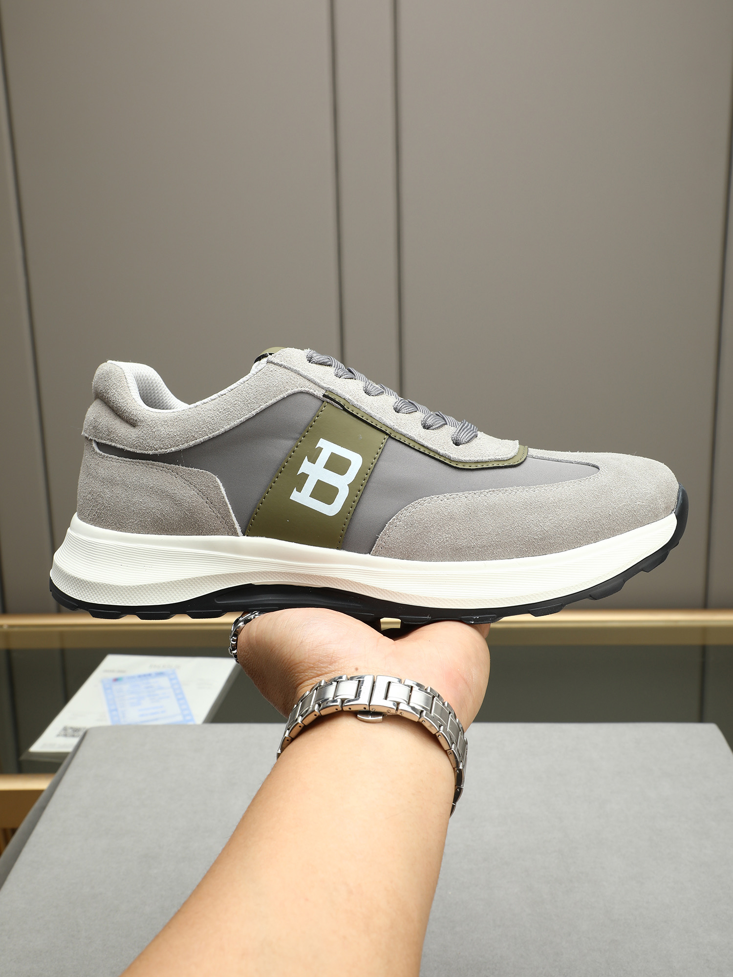 BOSS Men's Stylish Lace-Up Sneakers in Gray, Comfortable & Lightweight 1 BOSS Men's Stylish Lace-Up Sneakers in Gray, Comfortable & Lightweight