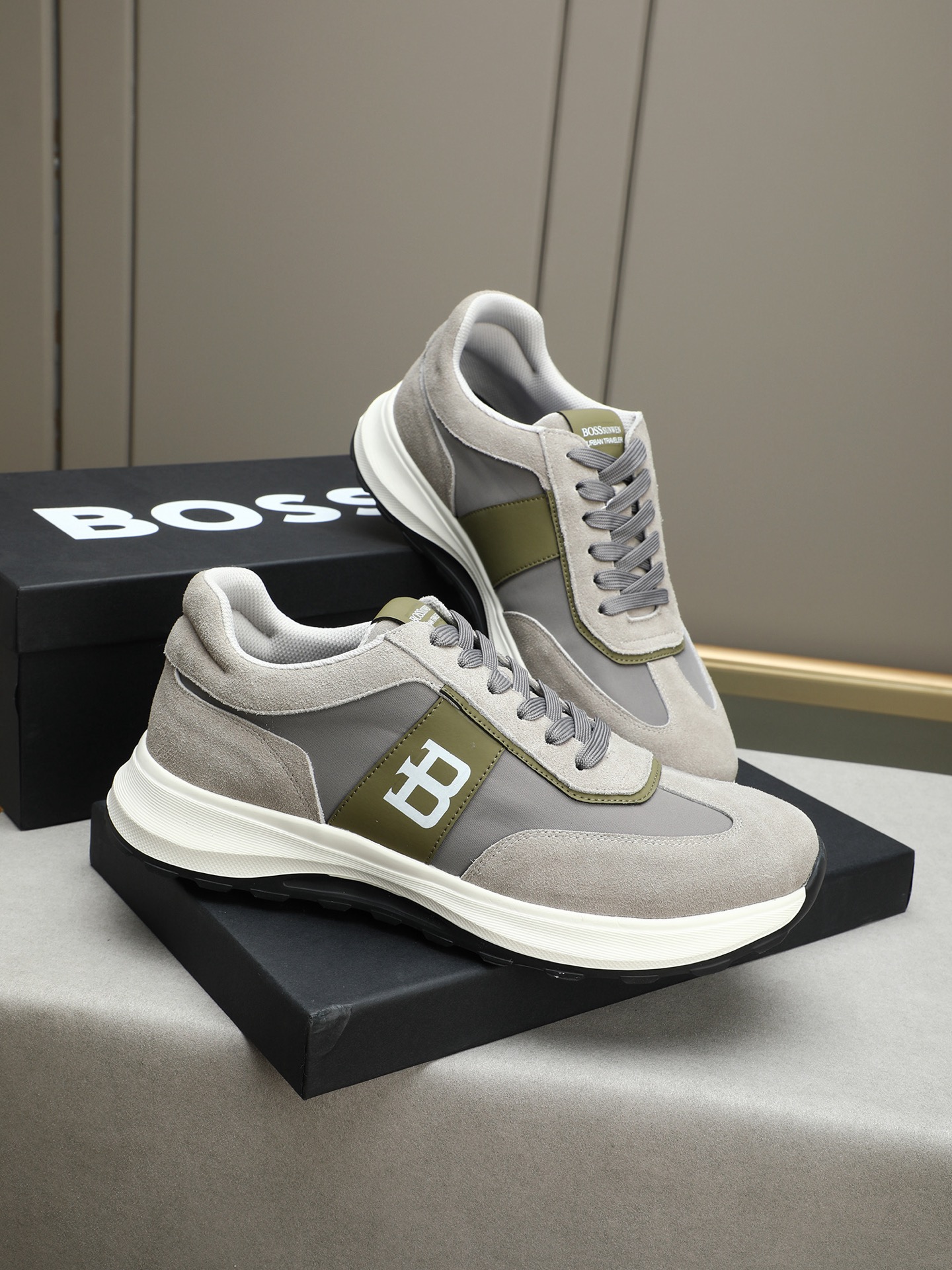BOSS Men's Stylish Lace-Up Sneakers in Gray, Comfortable & Lightweight 5 i1744796103677 5132 0 3